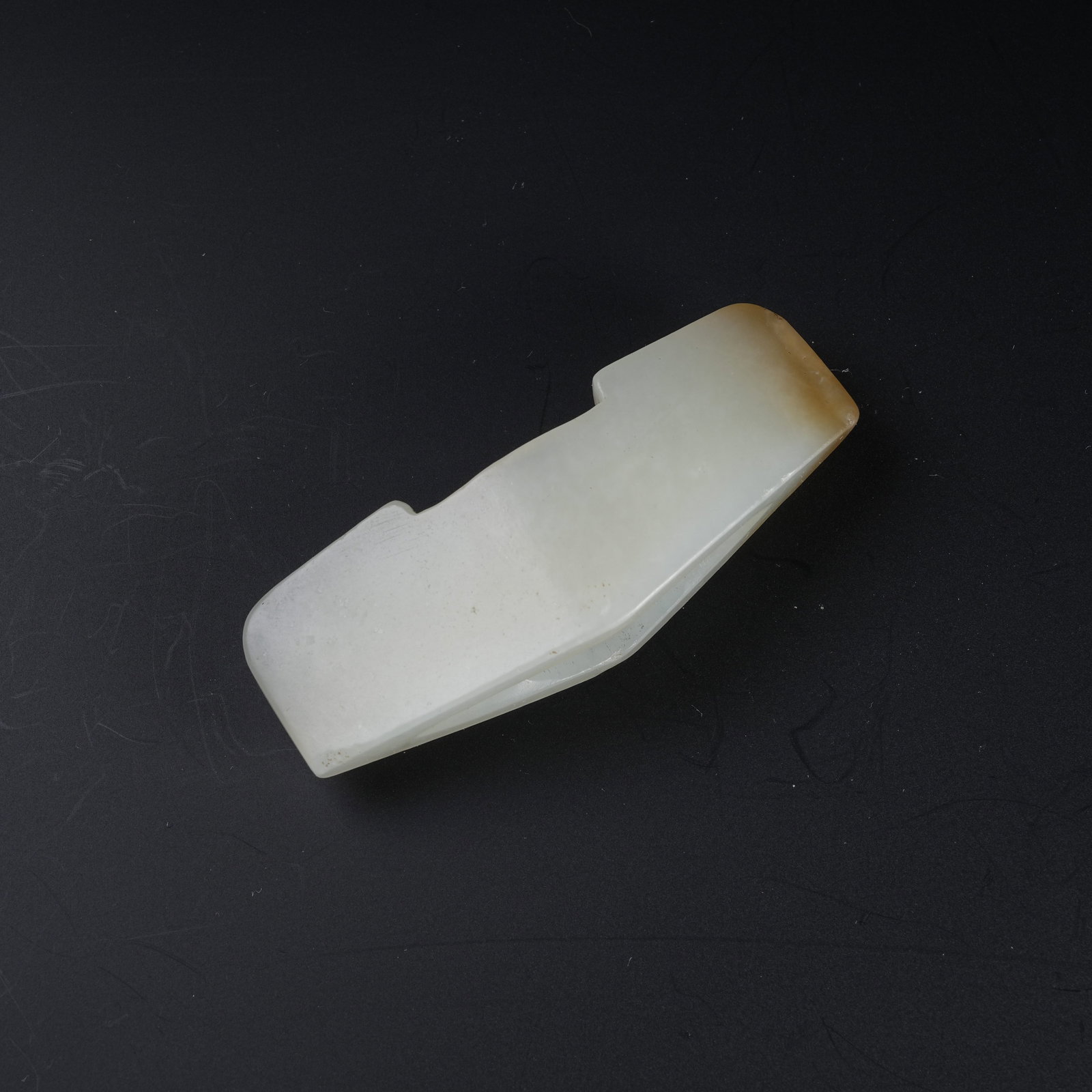 A HETIAN JADE SWORD POMMEL (1 of 9)