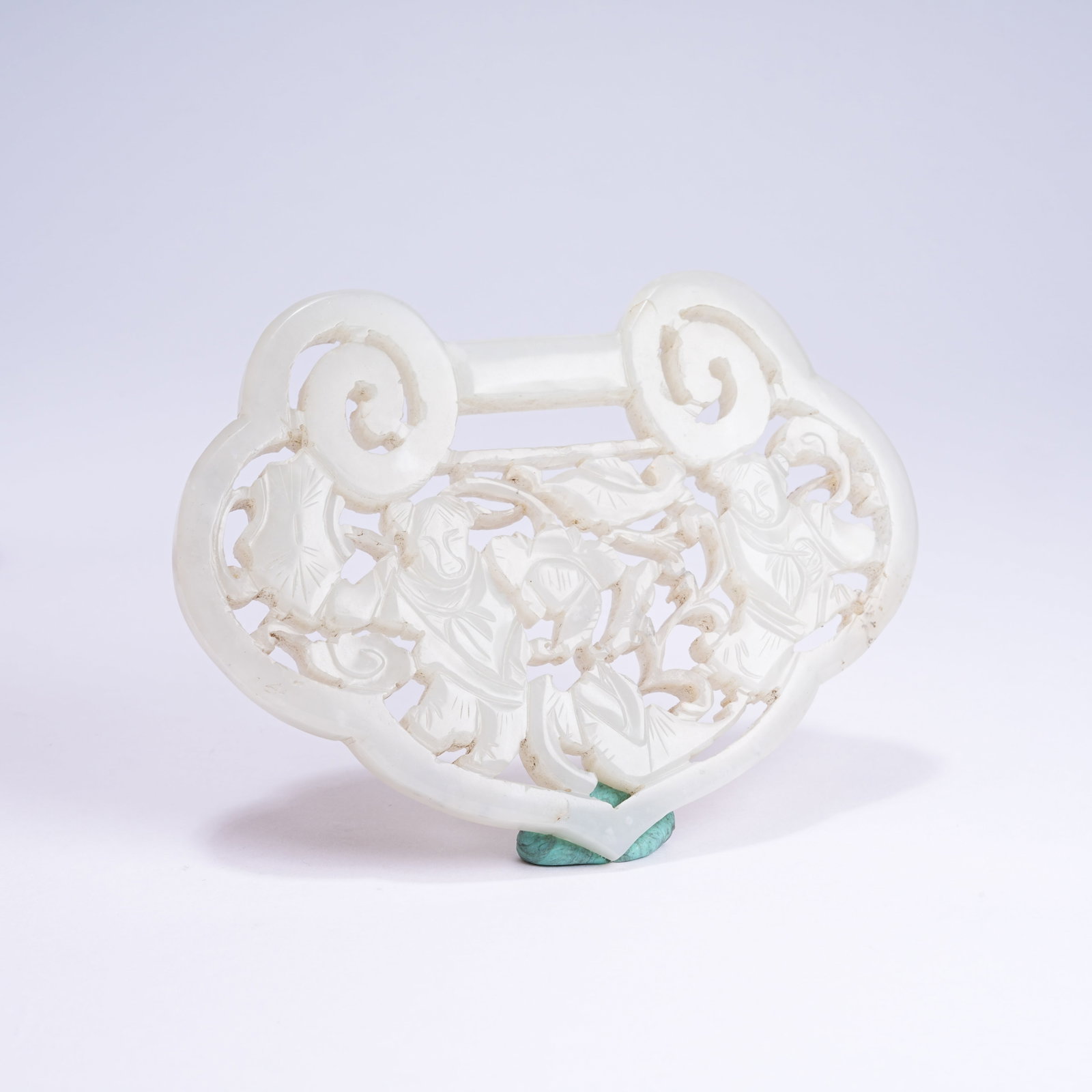 A HETIAN JADE LONGEVITY LOCK WITH TWO HARMONY IMMORTALS PATTERN (1 of 10)