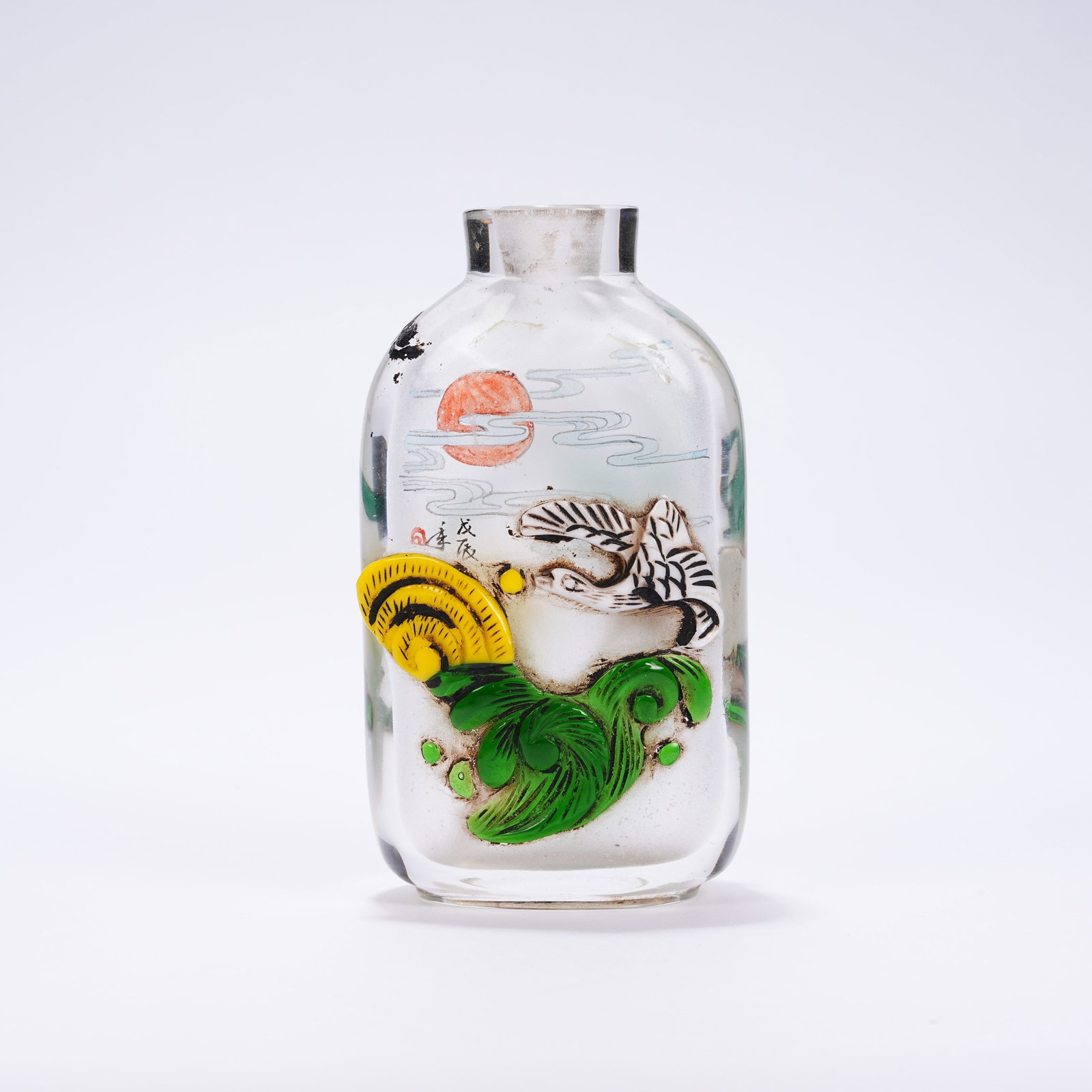A OVERLAY GLASS CRANE PATTERN SNUFF BOTTLE: Overlay Glass Crane Pattern Snuff Bottle