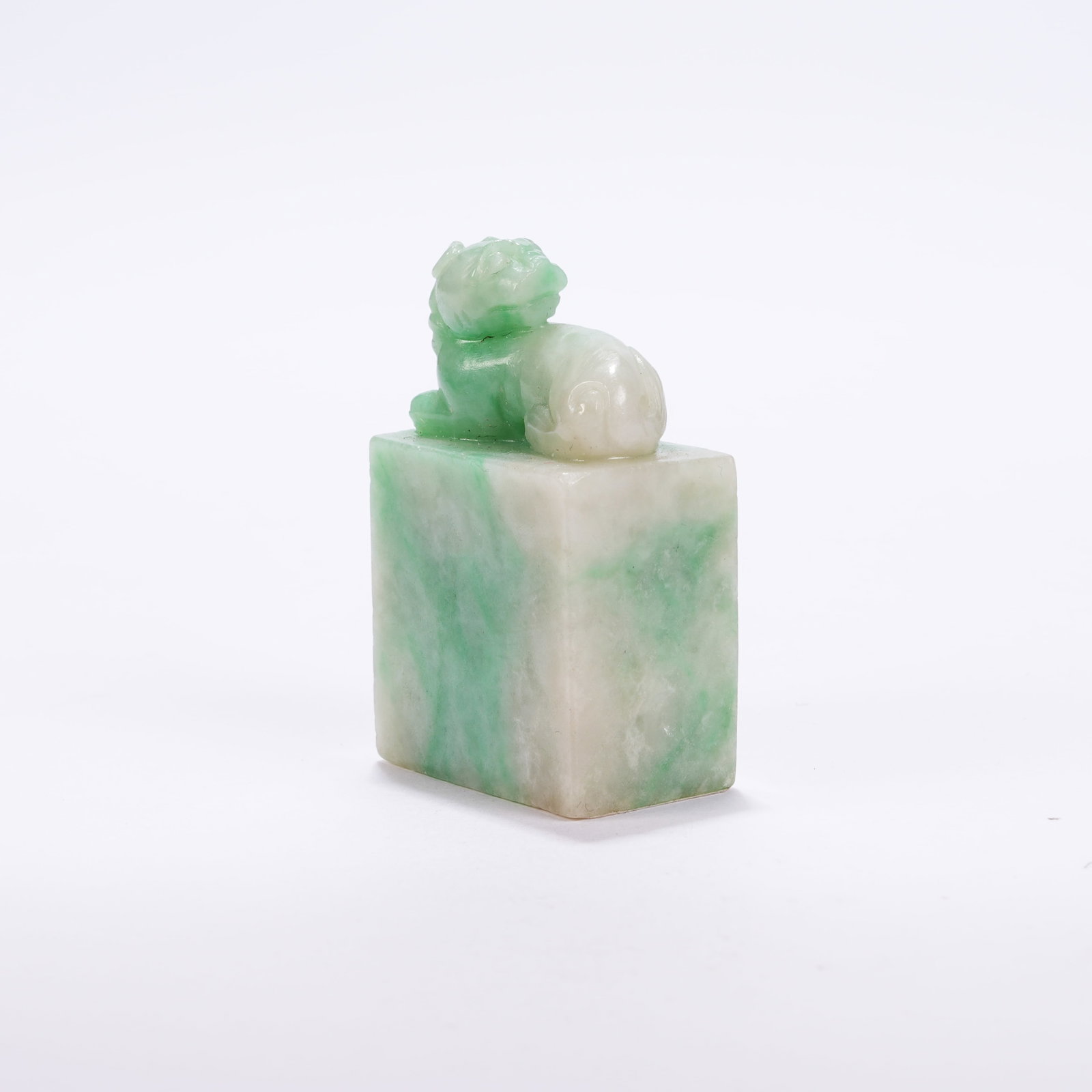 A JADEITE AUSPICIOUS BEAST SEAL: Jadeite Auspicious Beast Seal