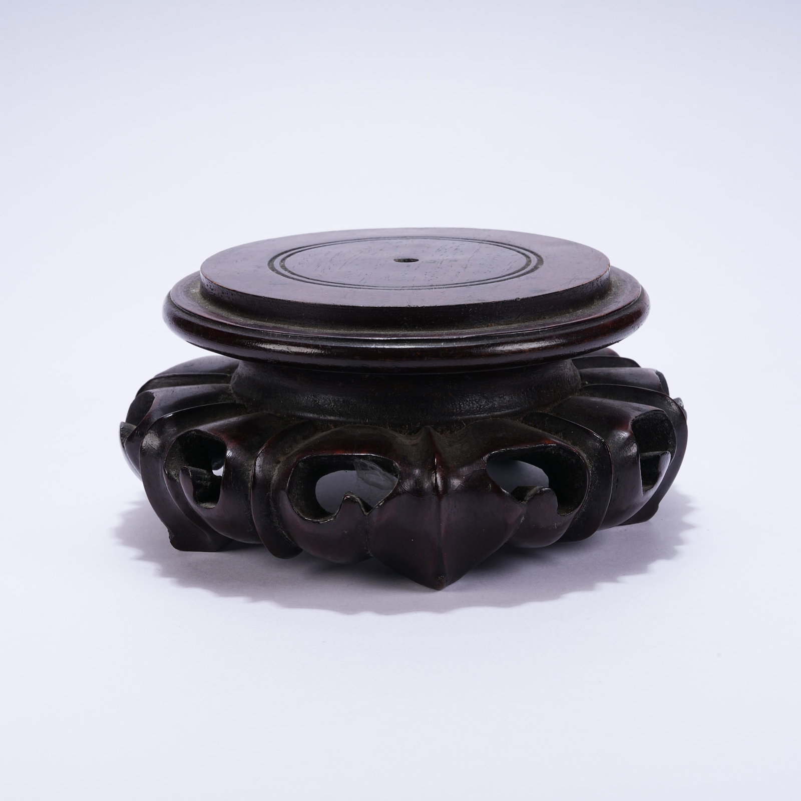 A HUANGHUALI STAND: Huanghuali Stand