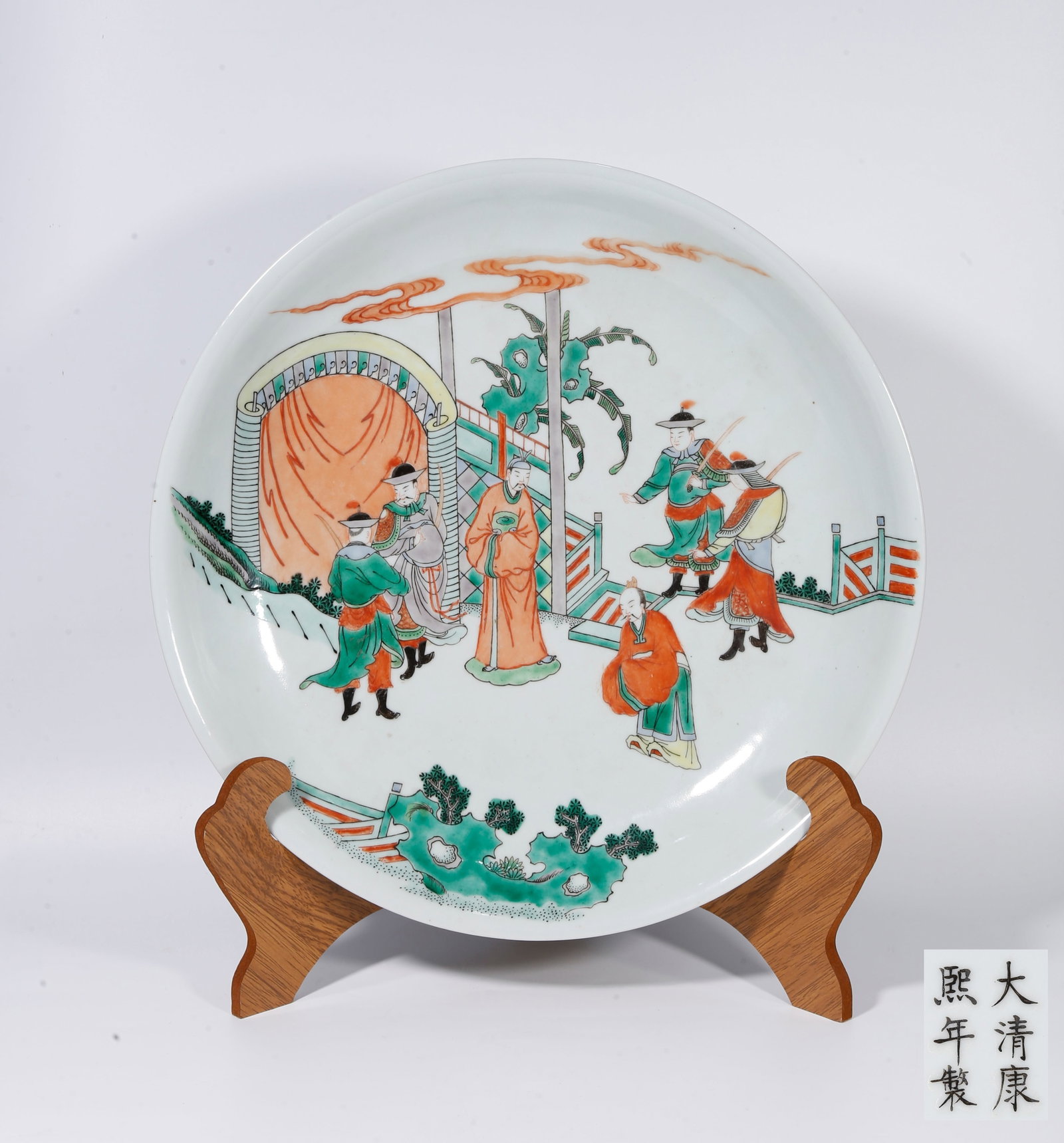 A WUCAI PLATE WITH FIGURE STORY PATTERNS: Wucai Plate with Figure Story Patterns