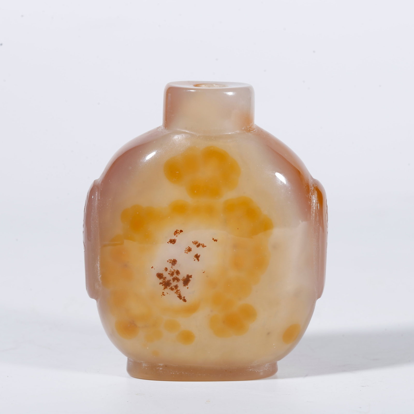 A AGATE SNUFF BOTTLE (1 of 8)