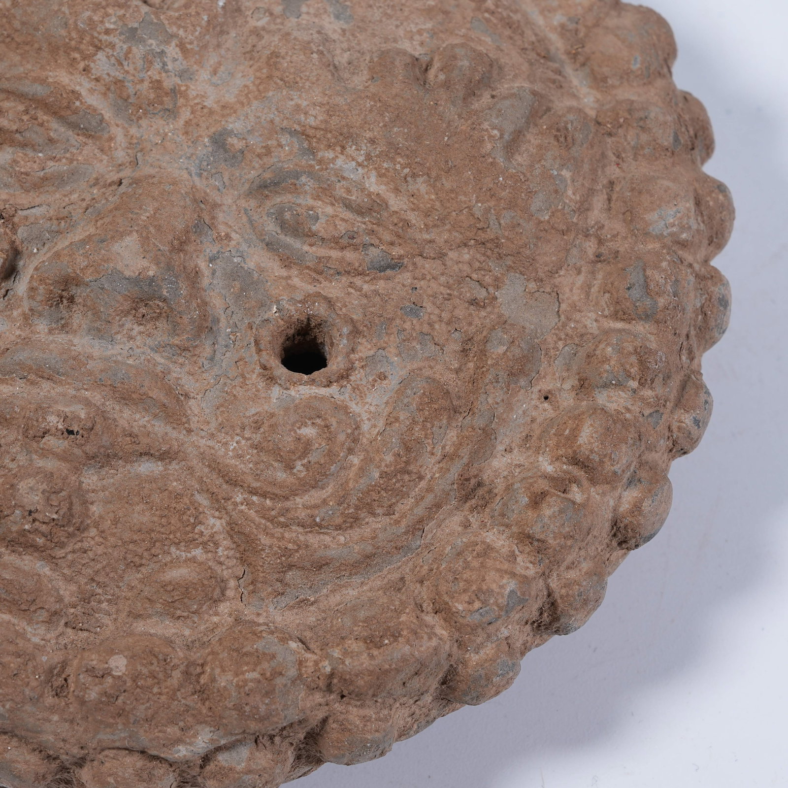 A POTTERY EAVES TILE WITH HUMAN FACE PATTERN - 4