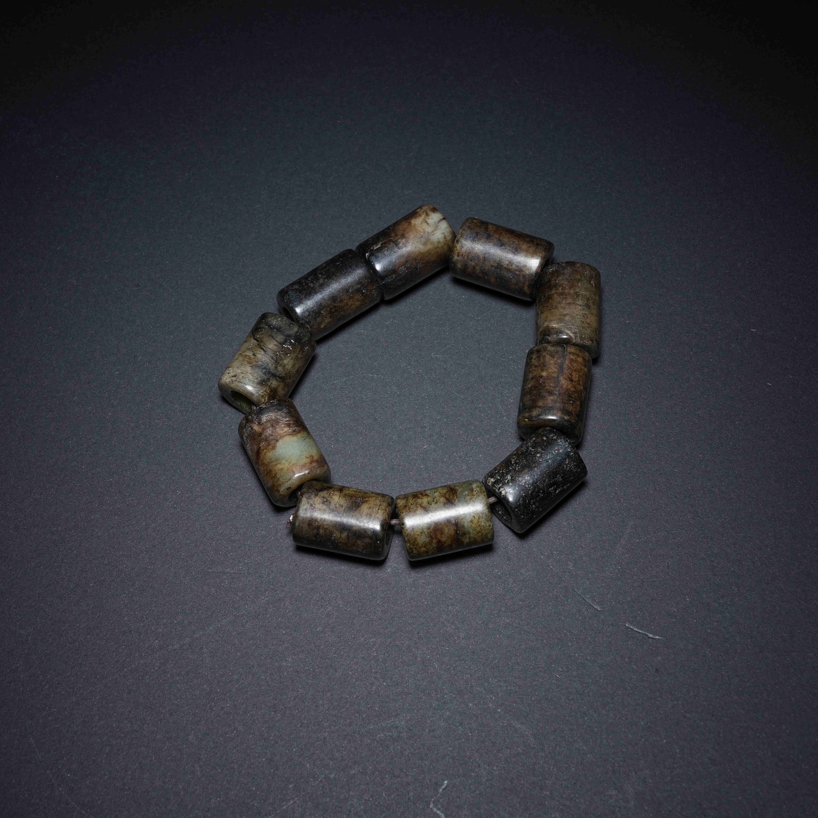 A ANCIENT JADE TUBE BRACELET OF LIANGZHU CULTURE: Ancient Jade Tube Bracelet of Liangzhu Culture