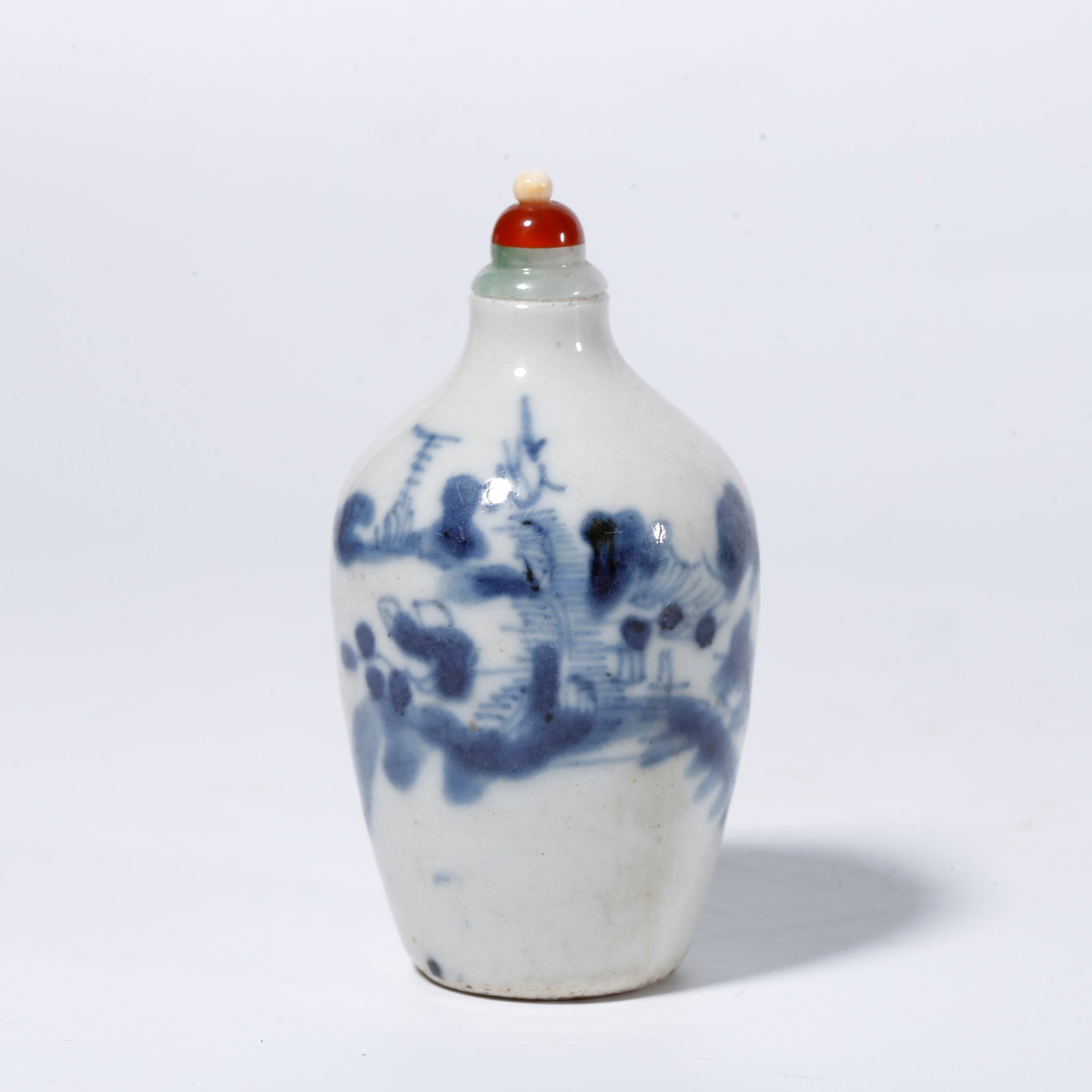 A BLUE AND WHITE SNUFF BOTTLE (1 of 9)