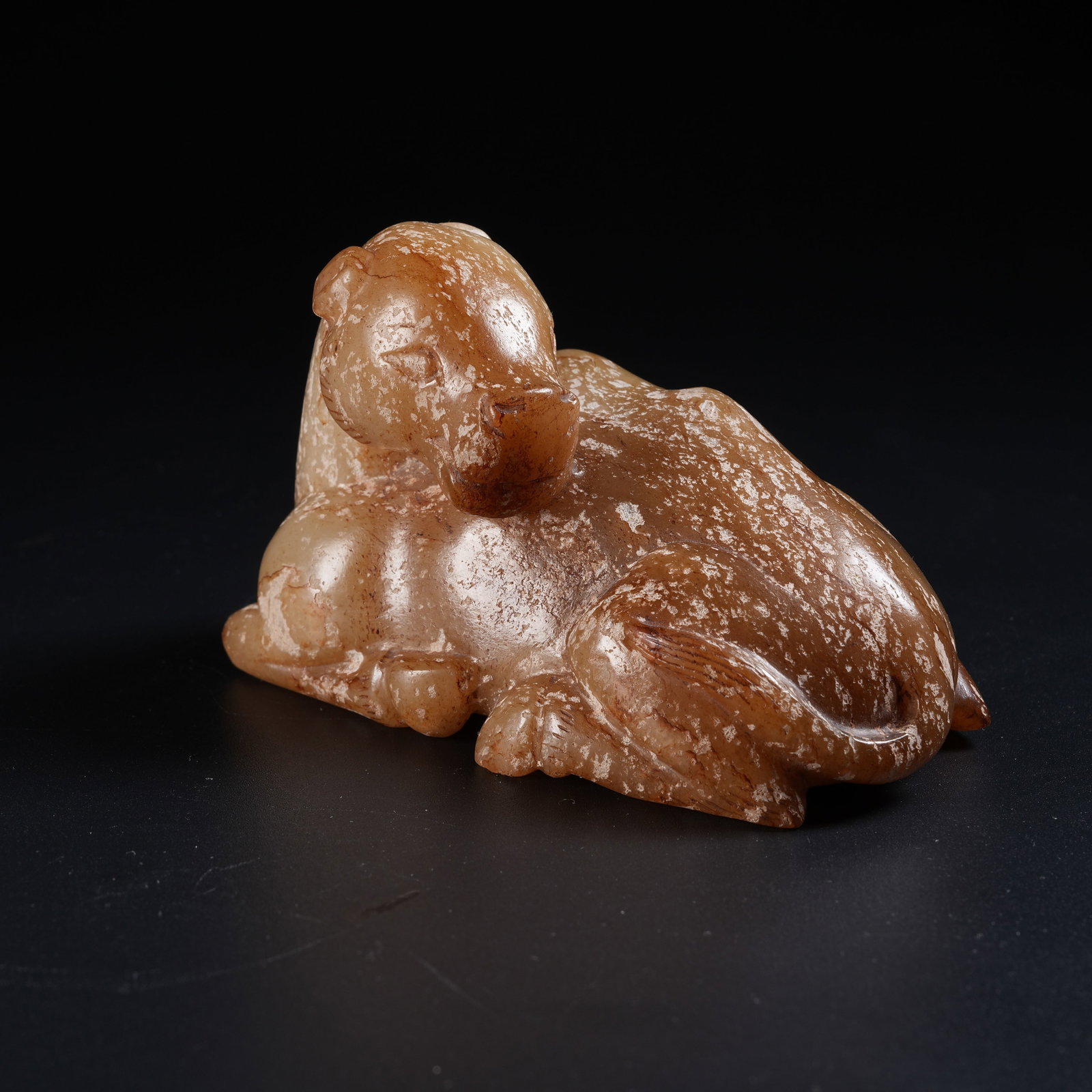A ANCIENT JADE AUSPICIOUS BEAST ORNAMENT: Ancient Jade Auspicious Beast Ornament