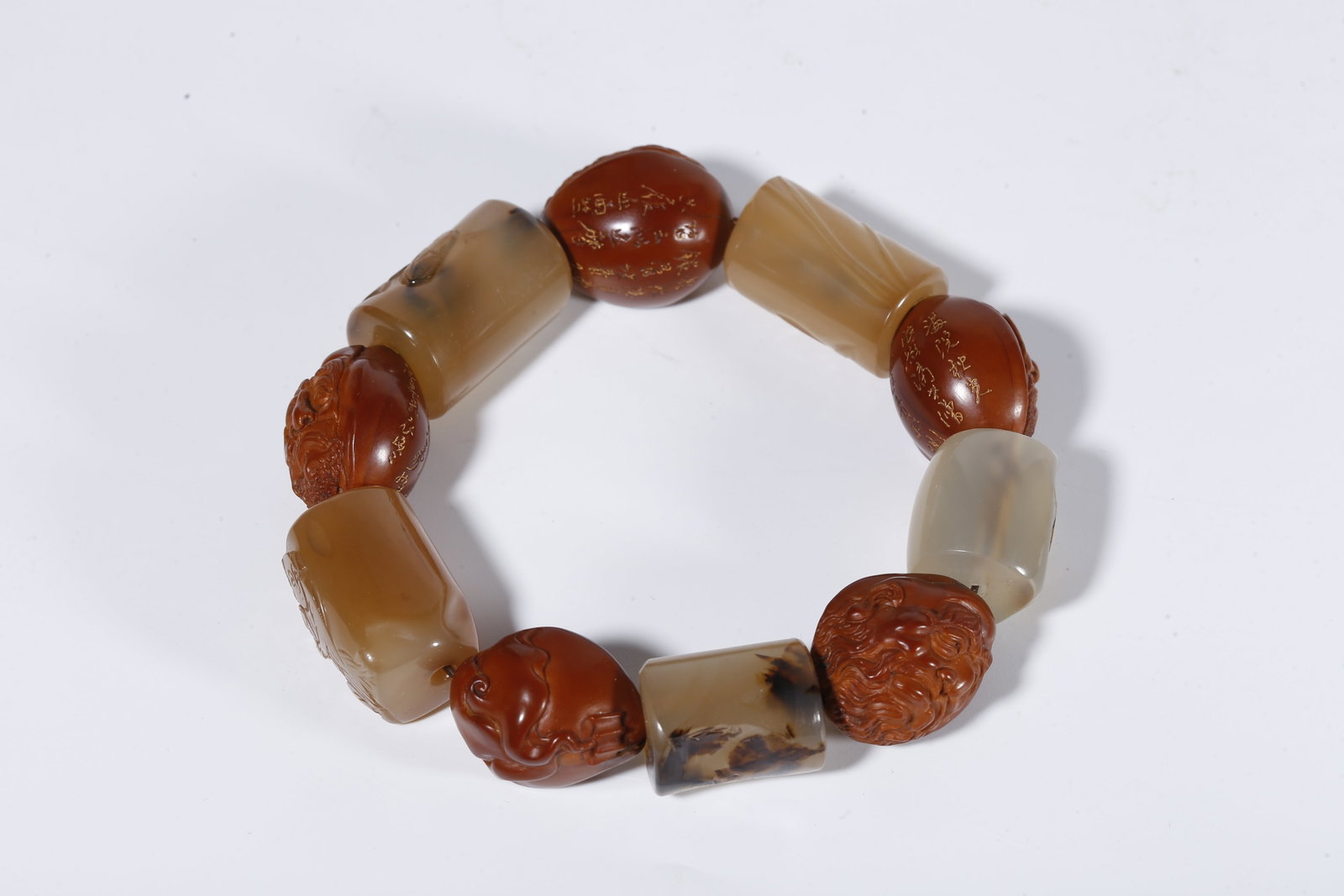 A AGATE BRACELET - 10