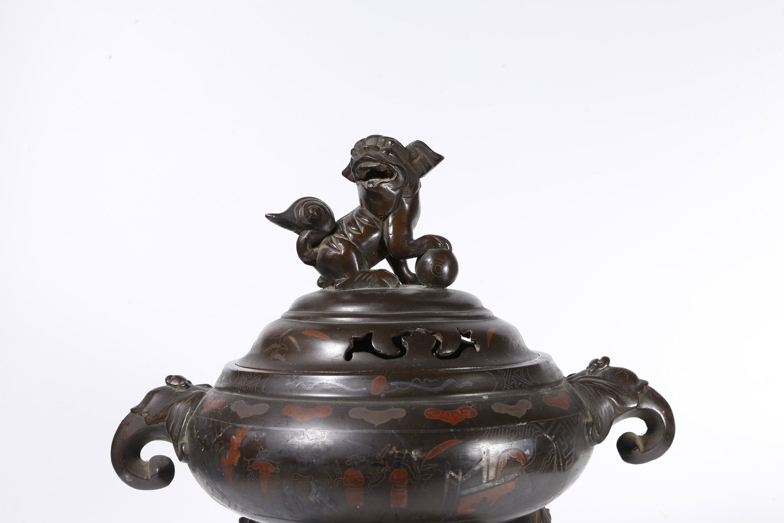 A PAINTED BRONZE CENSER WITH BEAST-SHAPED KNOBS - 2