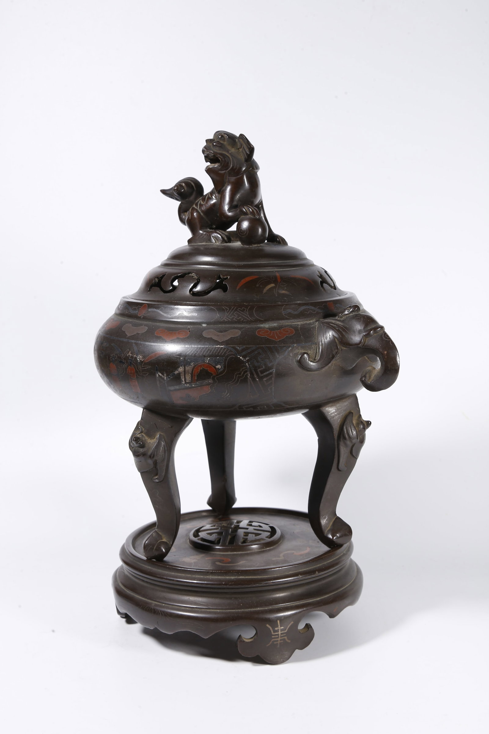 A PAINTED BRONZE CENSER WITH BEAST-SHAPED KNOBS - 4