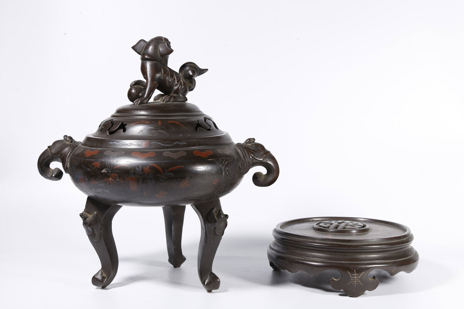 A PAINTED BRONZE CENSER WITH BEAST-SHAPED KNOBS - 6