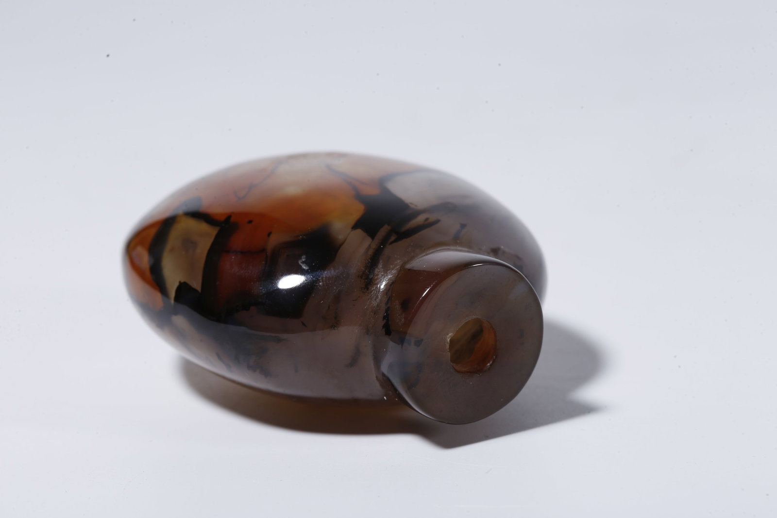 A AGATE SNUFF BOTTLE - 8