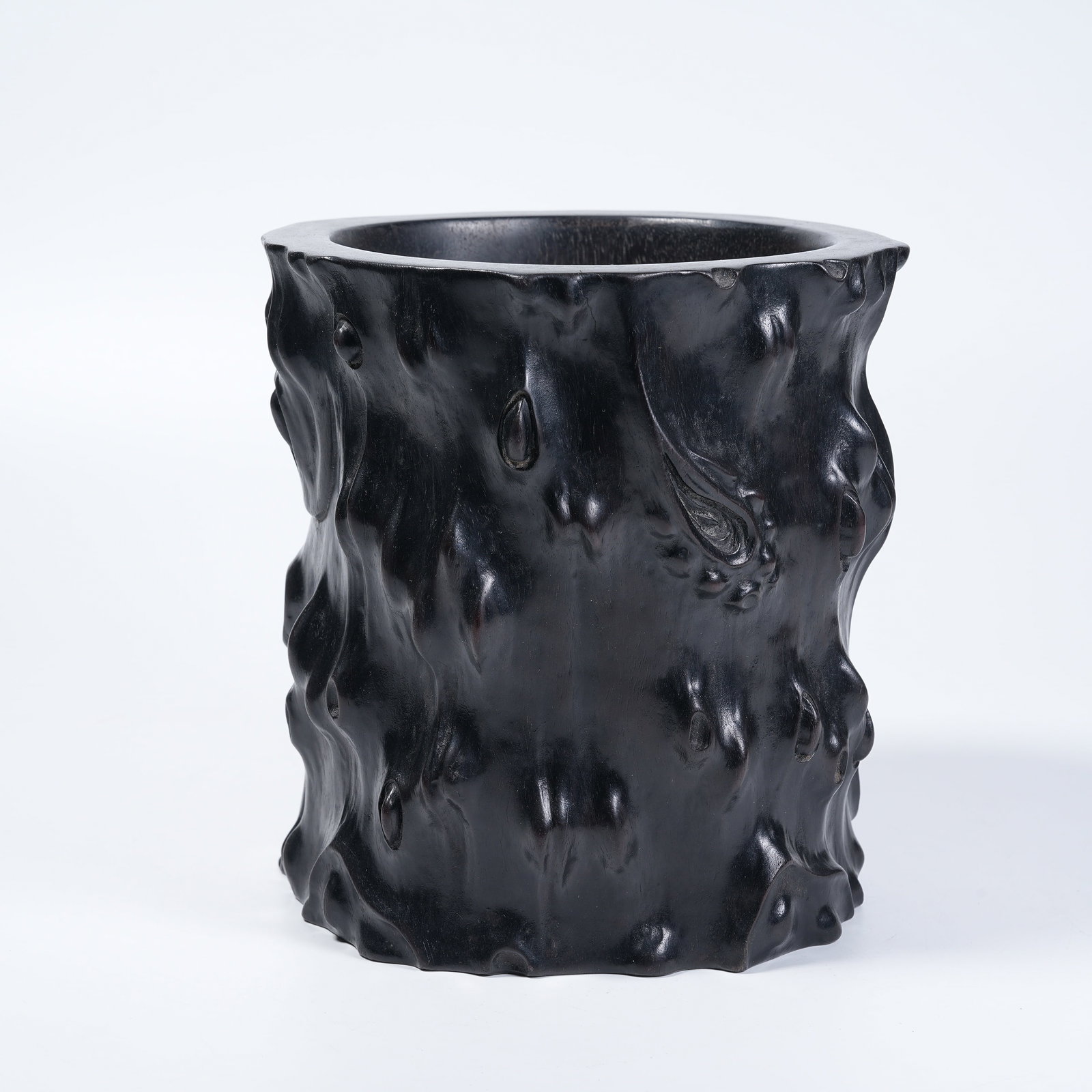A RED SANDALWOOD BURL BRUSH POT: Red Sandalwood Burl Brush Pot
