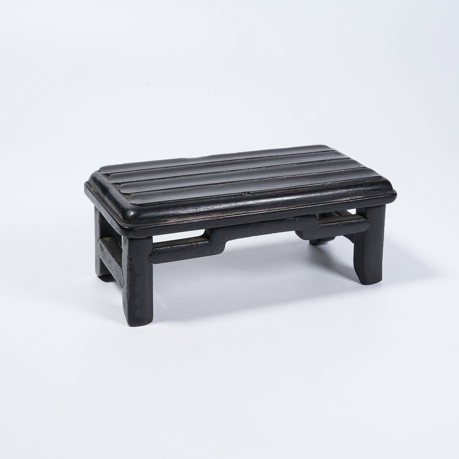 A RED SANDALWOOD INK STAND (1 of 8)