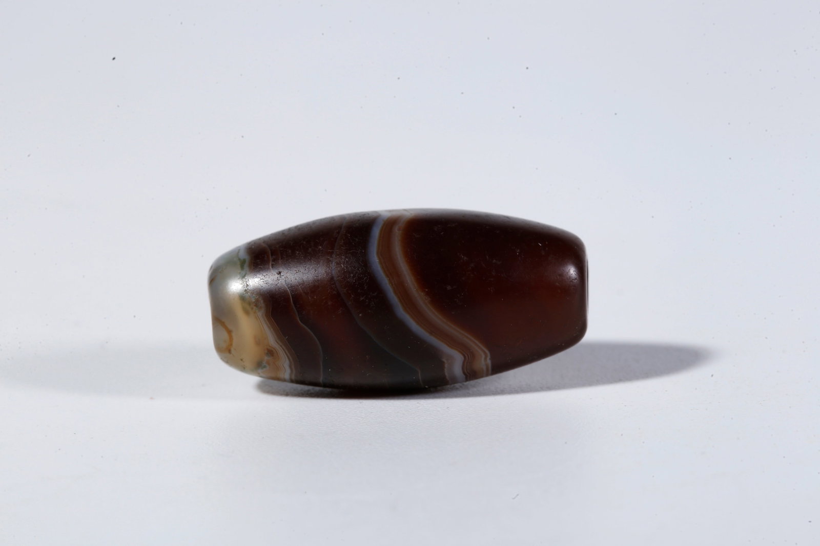 A THREAD-WRAPPED AGATE DZI BEAD - 5