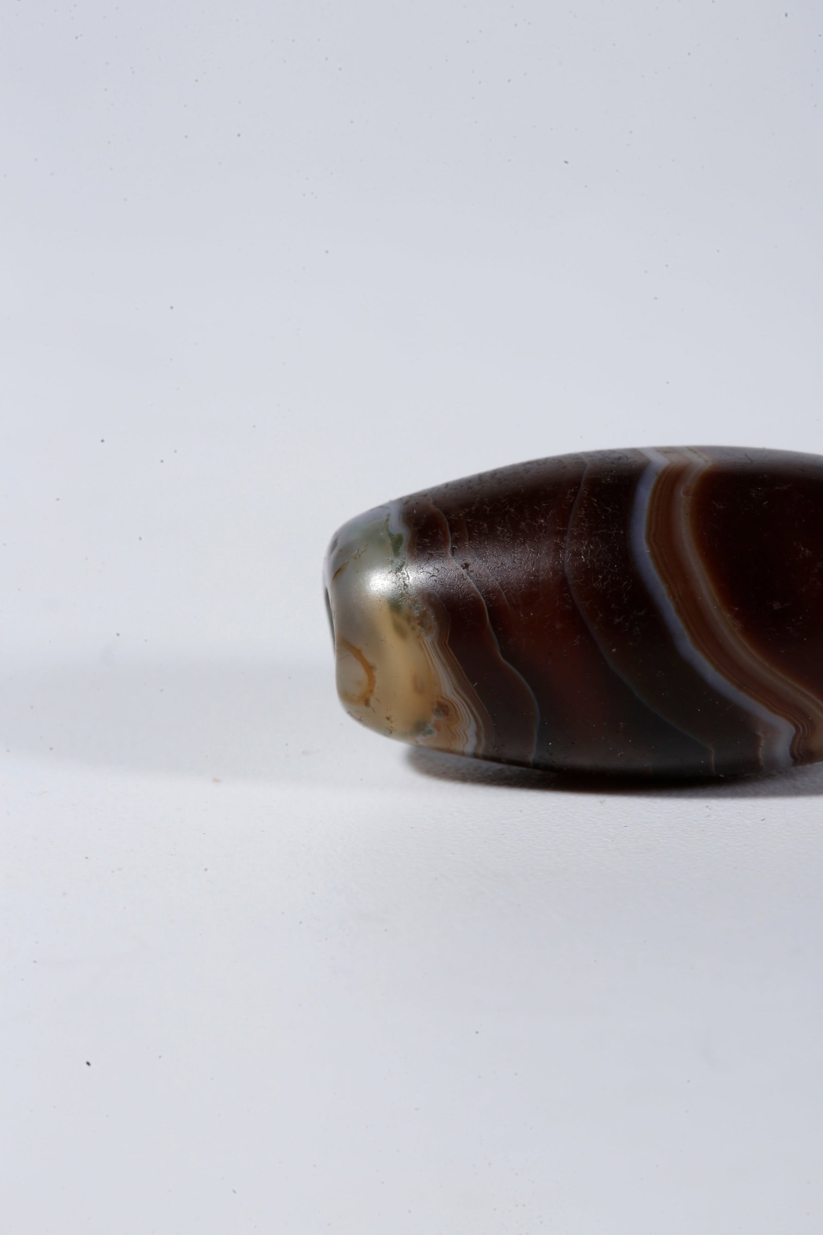 A THREAD-WRAPPED AGATE DZI BEAD - 6