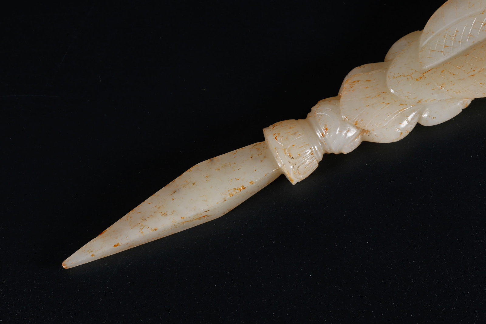 A HETIAN JADE RITUAL IMPLEMENT - 9