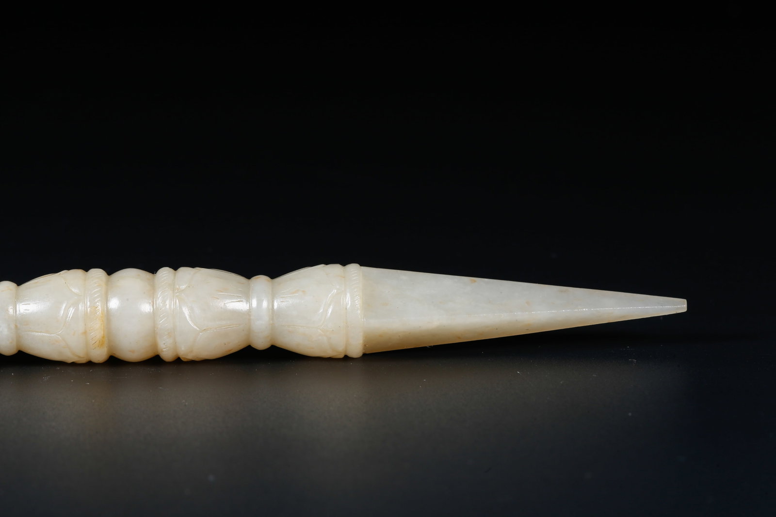 A HETIAN JADE RITUAL IMPLEMENT - 2