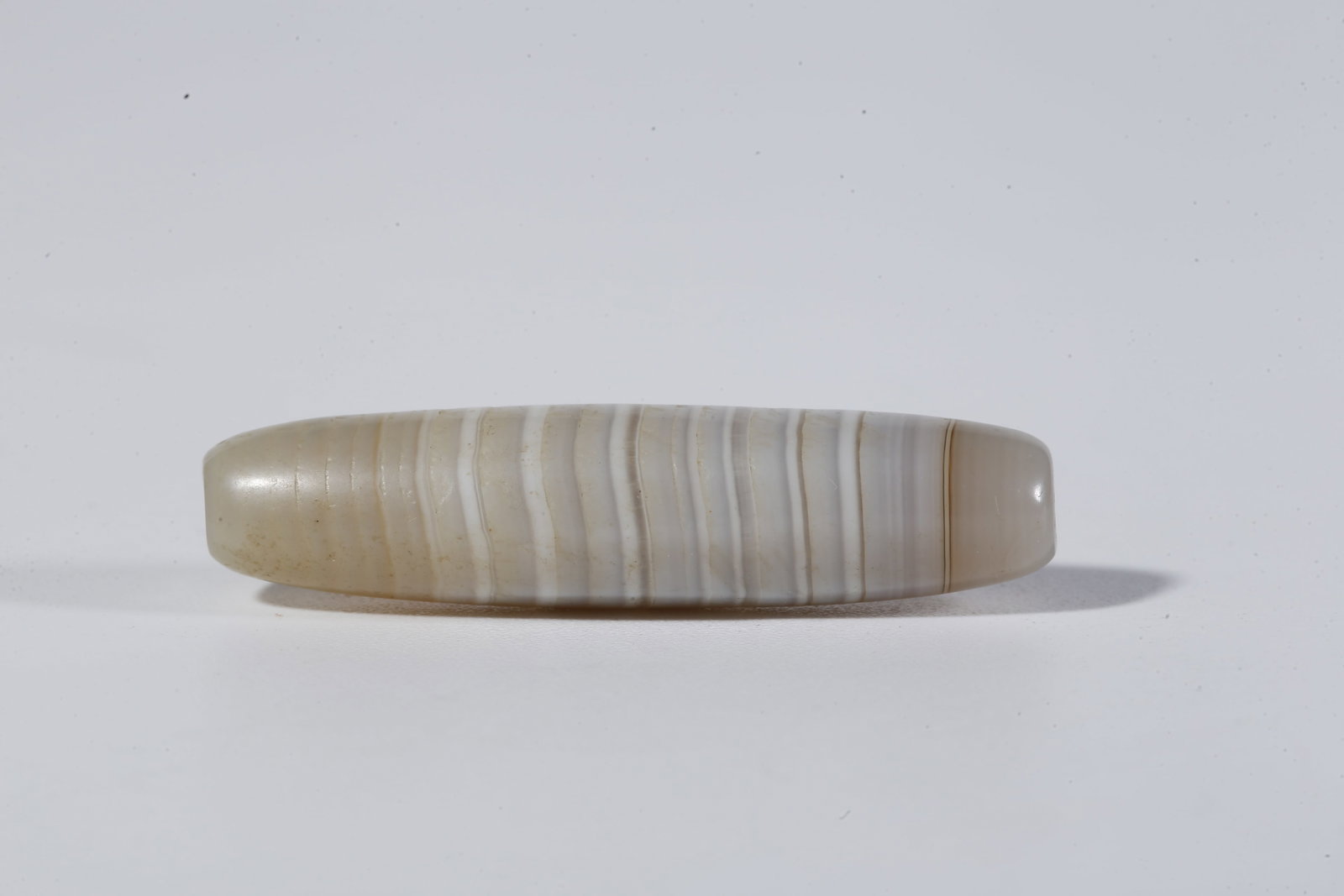 A THREAD-WRAPPED AGATE DZI BEAD - 2