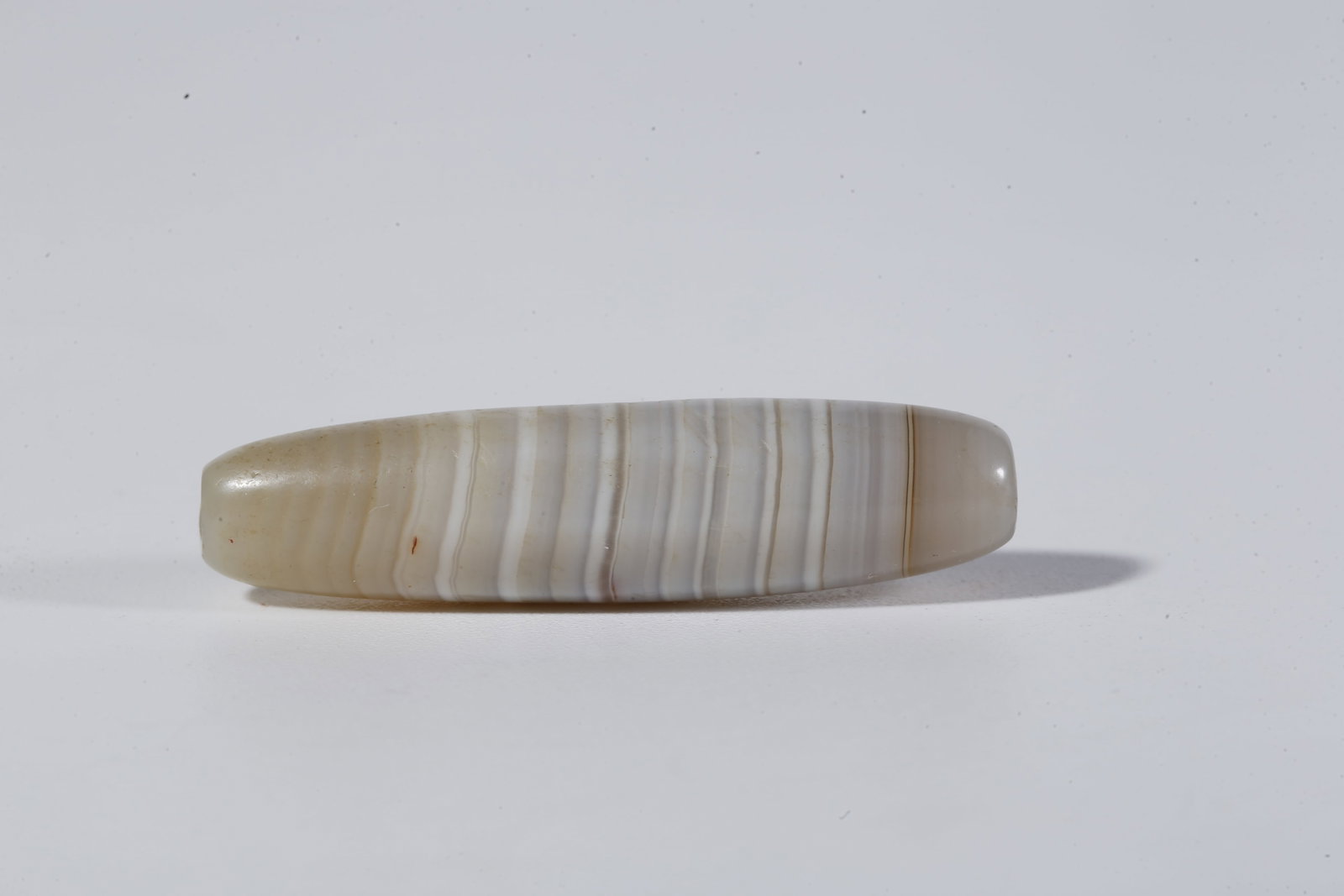 A THREAD-WRAPPED AGATE DZI BEAD - 3