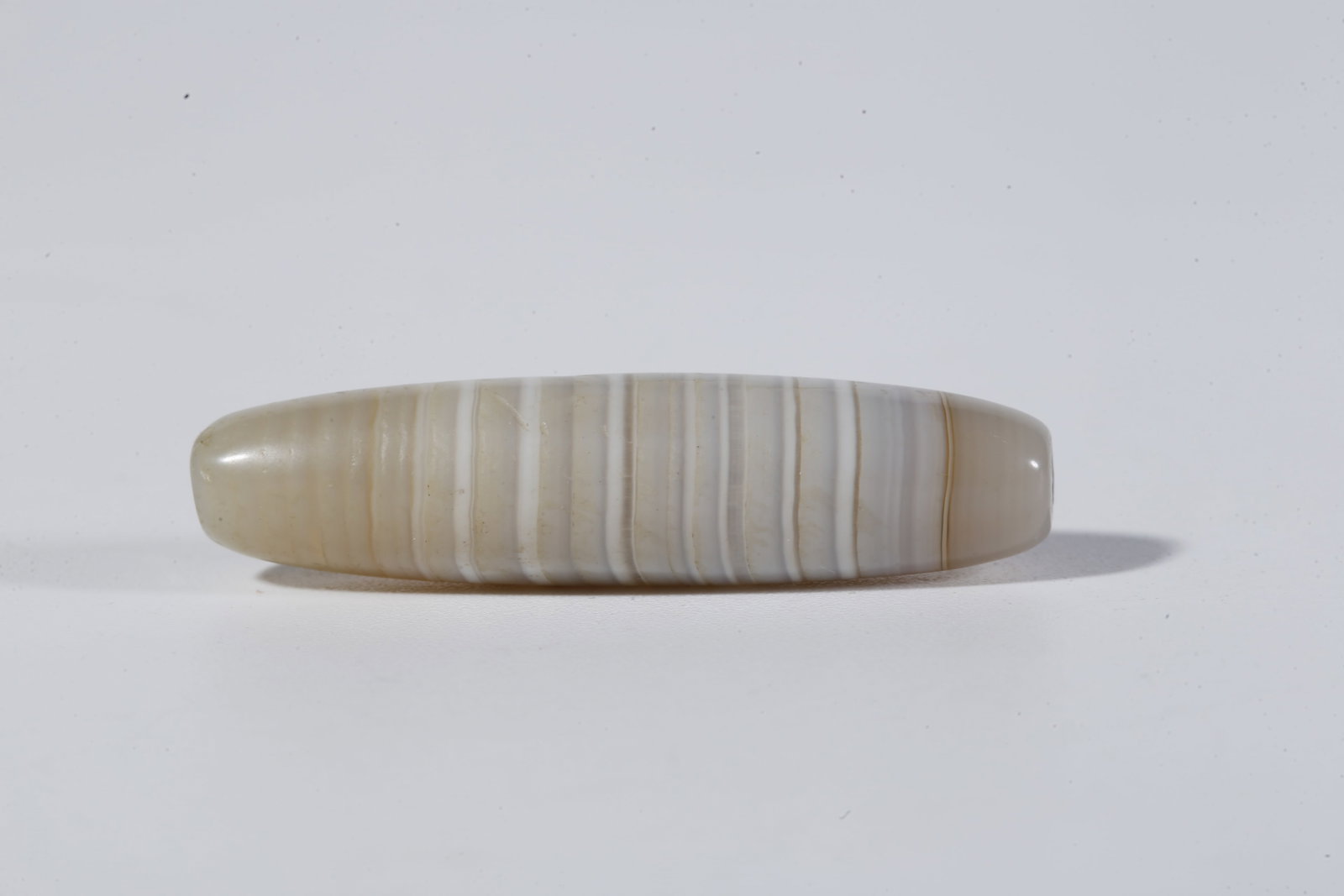 A THREAD-WRAPPED AGATE DZI BEAD - 5
