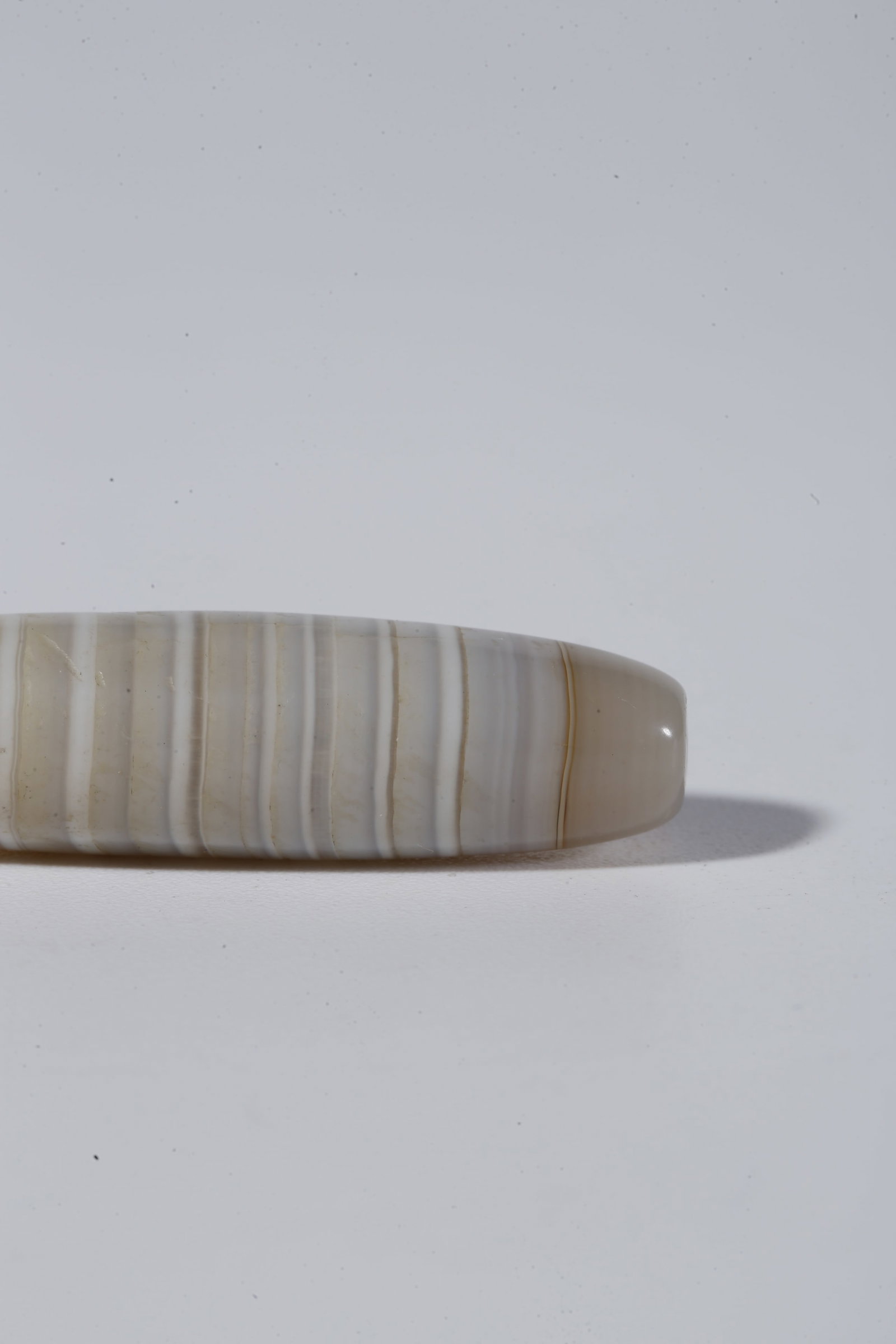 A THREAD-WRAPPED AGATE DZI BEAD - 6