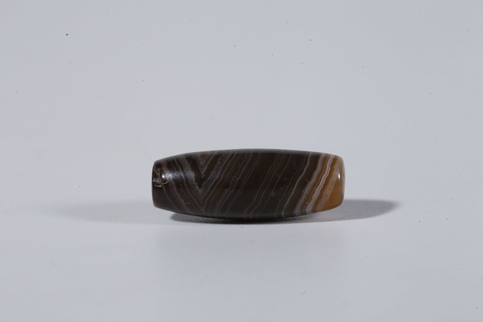 A THREAD-WRAPPED AGATE DZI BEAD - 3