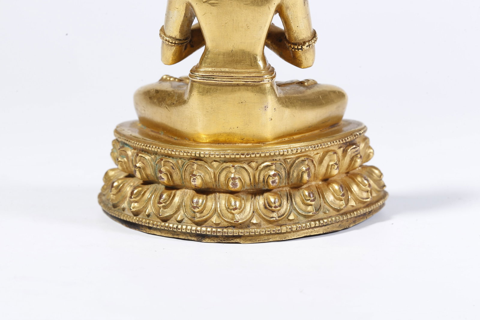 A GILT-BRONZE BUDDHA FIGURE - 7