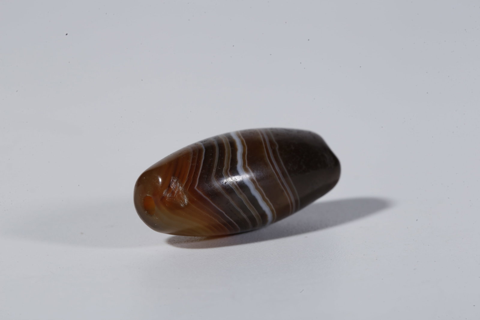 A THREAD-WRAPPED AGATE DZI BEAD - 7