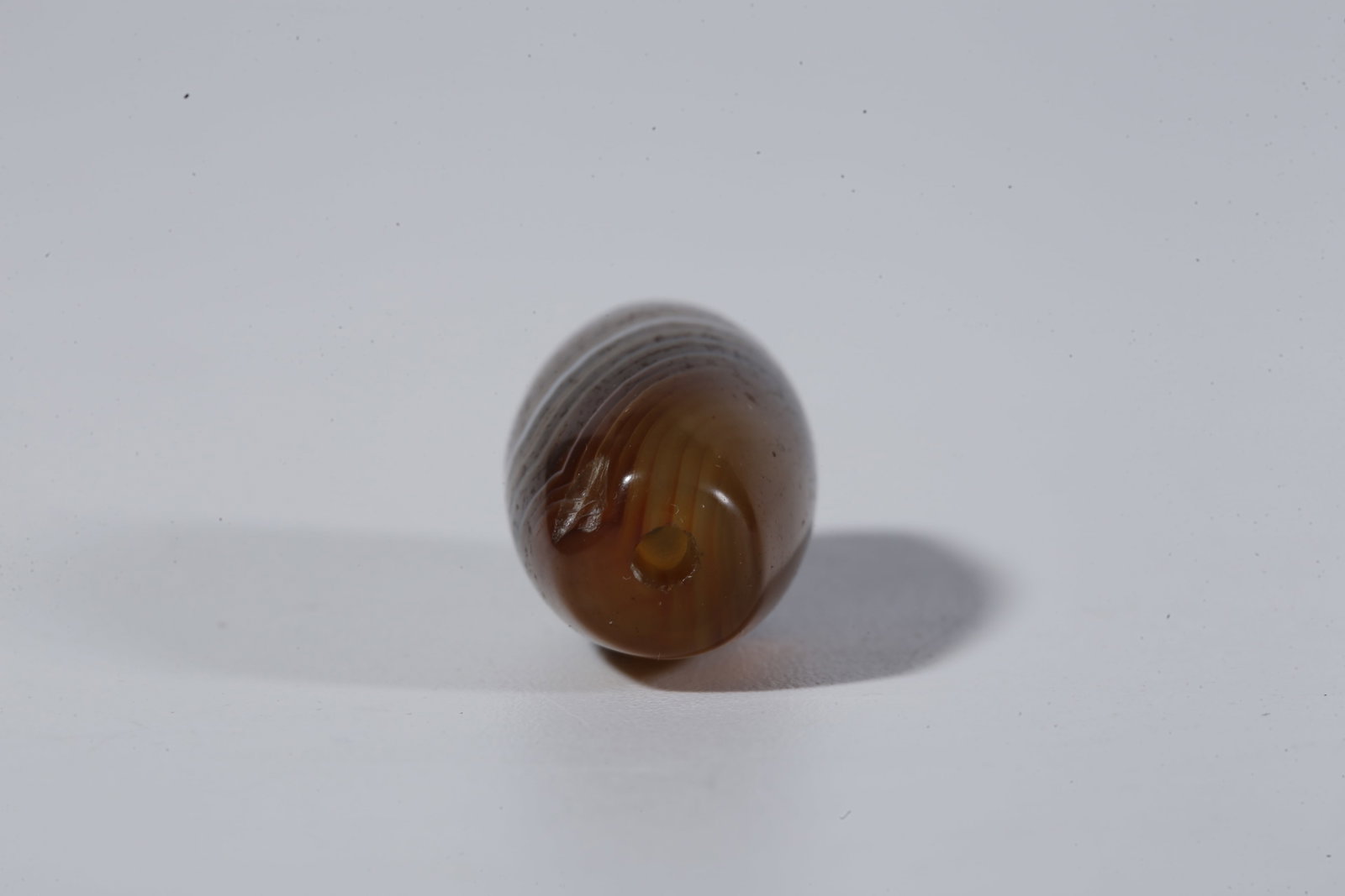 A THREAD-WRAPPED AGATE DZI BEAD - 8