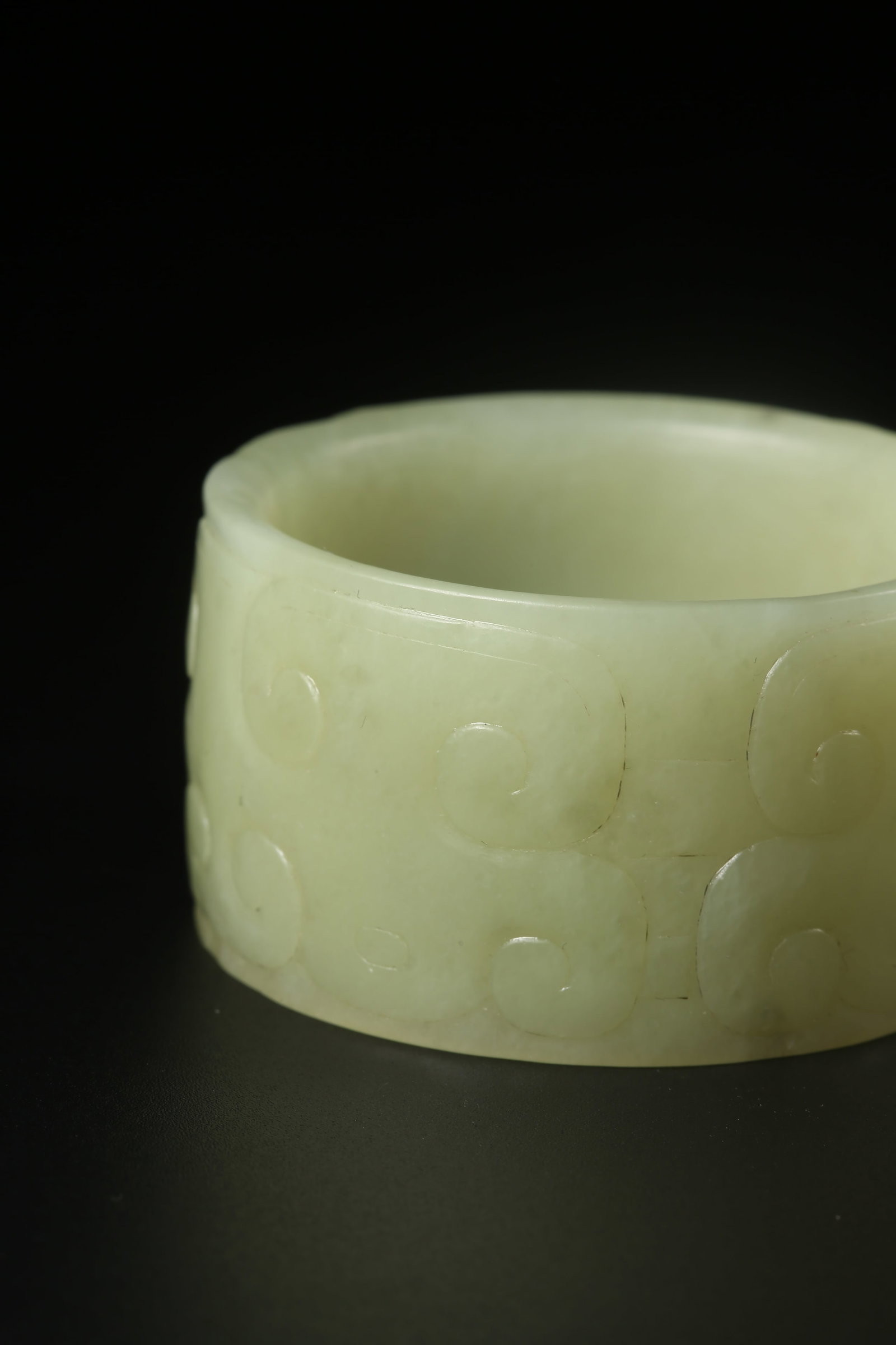 A HETIAN JADE RING - 5