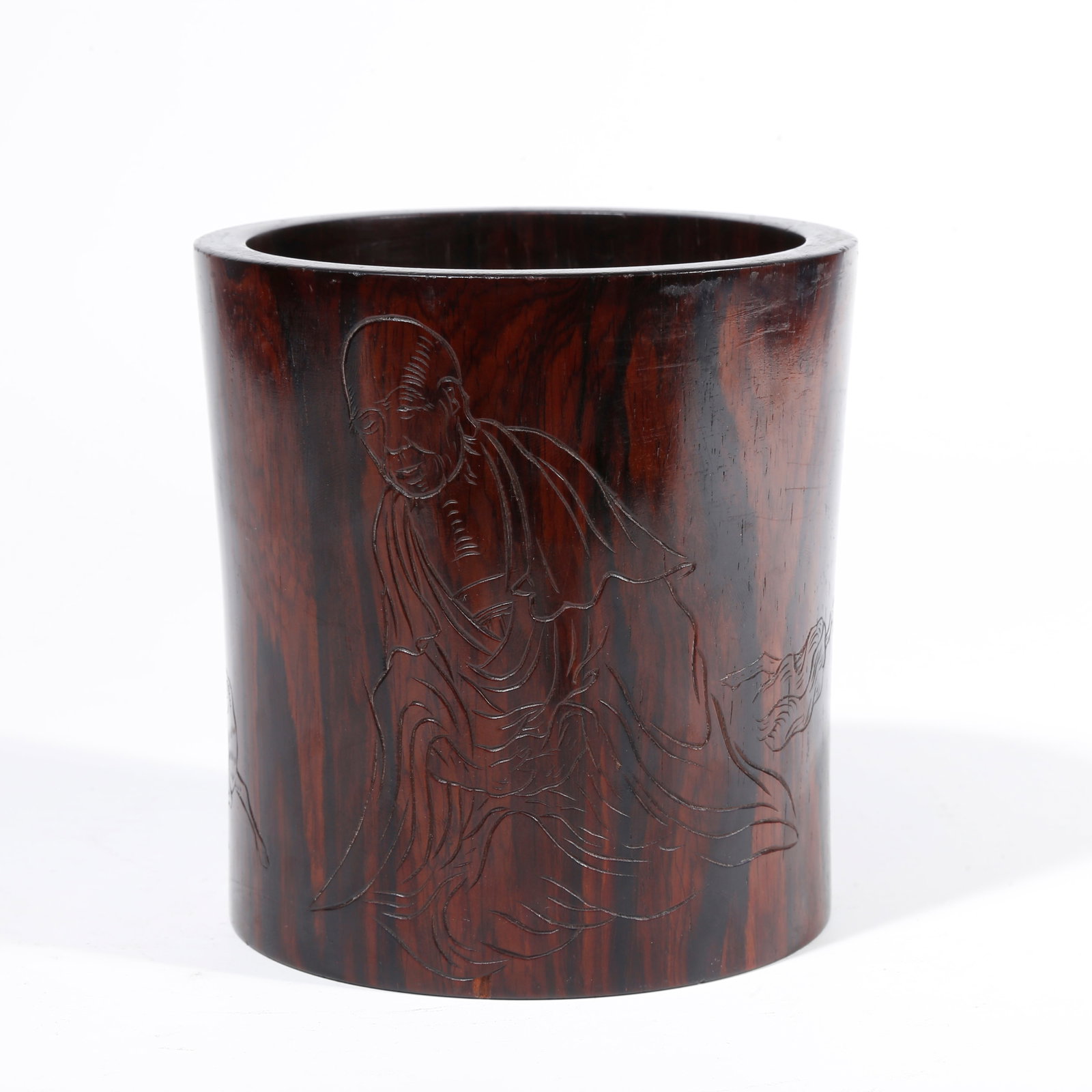 A RED SANDALWOOD CARVED BRUSH POT WITH FIGURE PATTERN: Red Sandalwood Carved Brush Pot with Figure Pattern