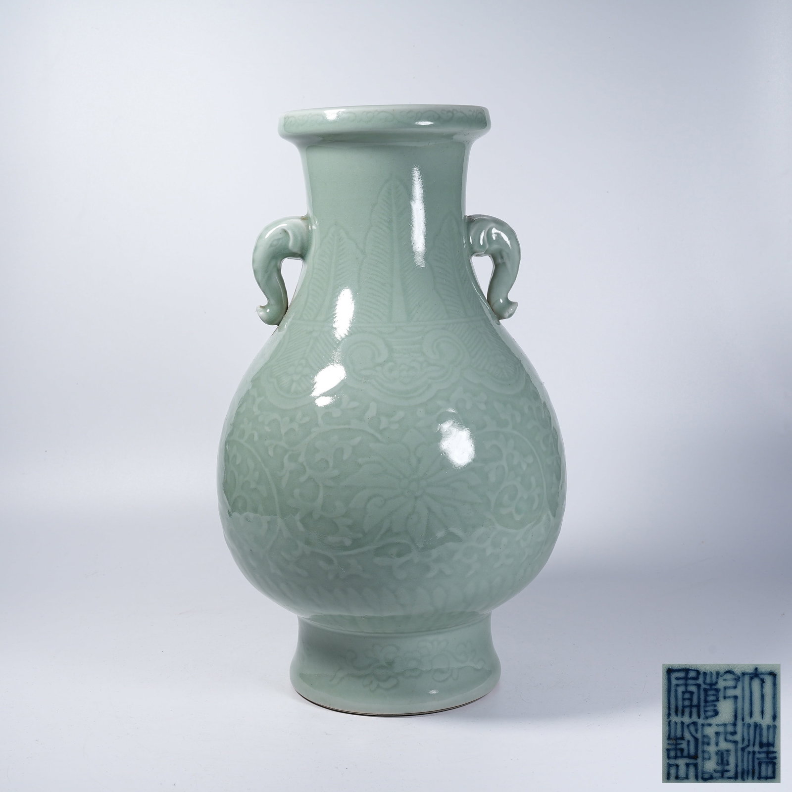 A ELEPHANT-EAR ZUN VASE WITH LIGHT CELADON FLORAL PATTERN (1 of 10)