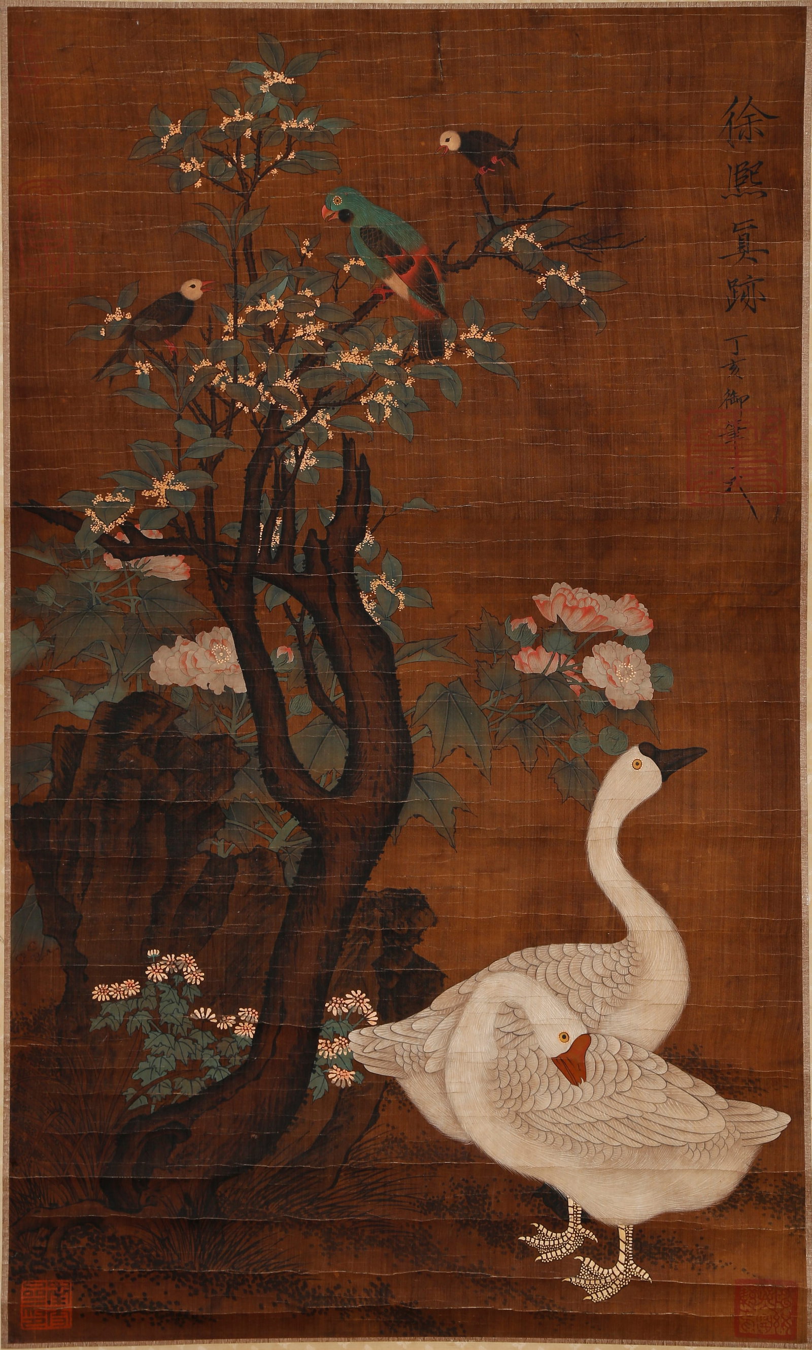 A MOUNTED UNFRAMED GOOSE PAINTING ON SILK BY EMPEROR HUIZONG OF SONG.宋徽宗: Mounted Unframed Goose Painting on Silk by Emperor Huizong of Song.宋徽宗