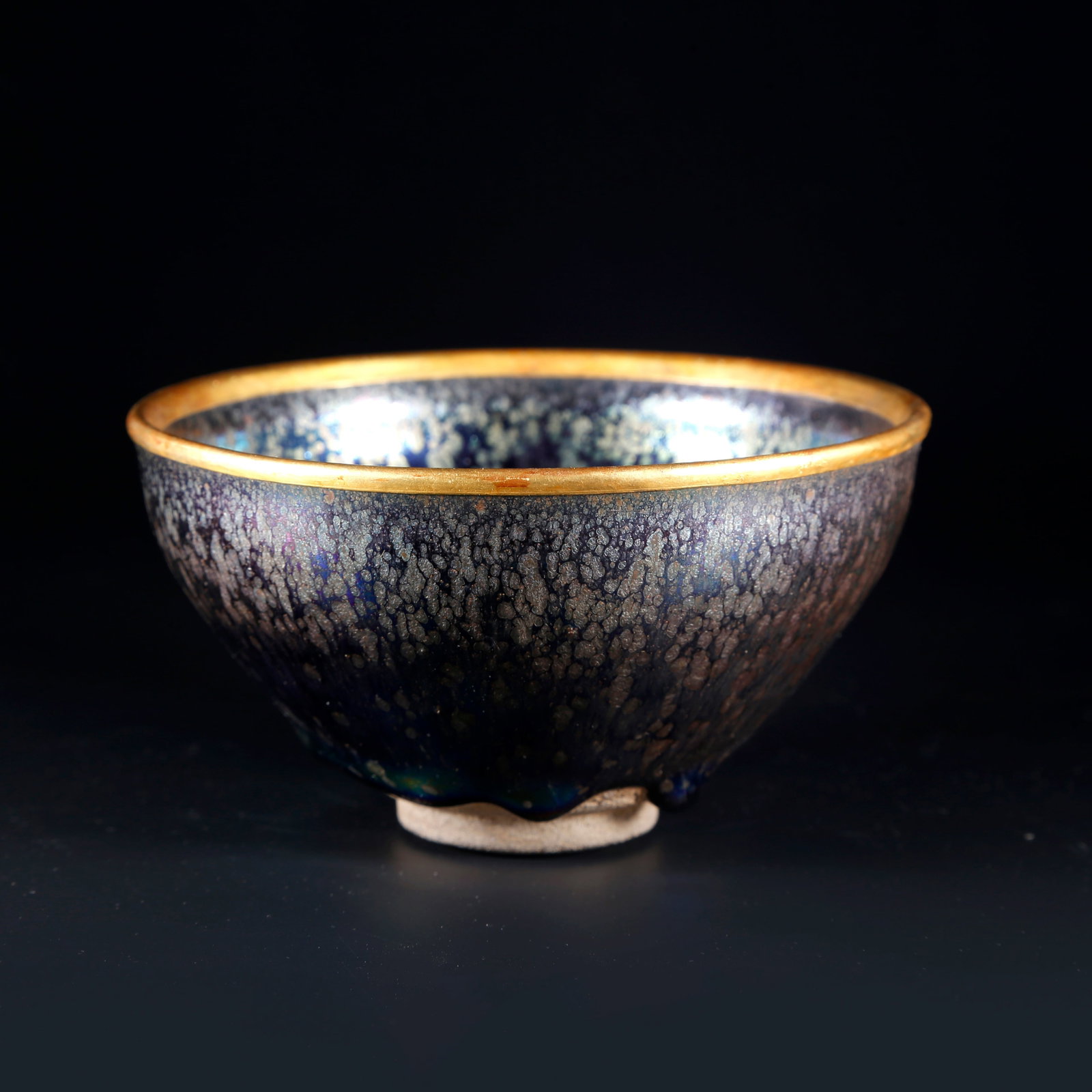 A TEA BOWL OF JIAN KILN (1 of 9)
