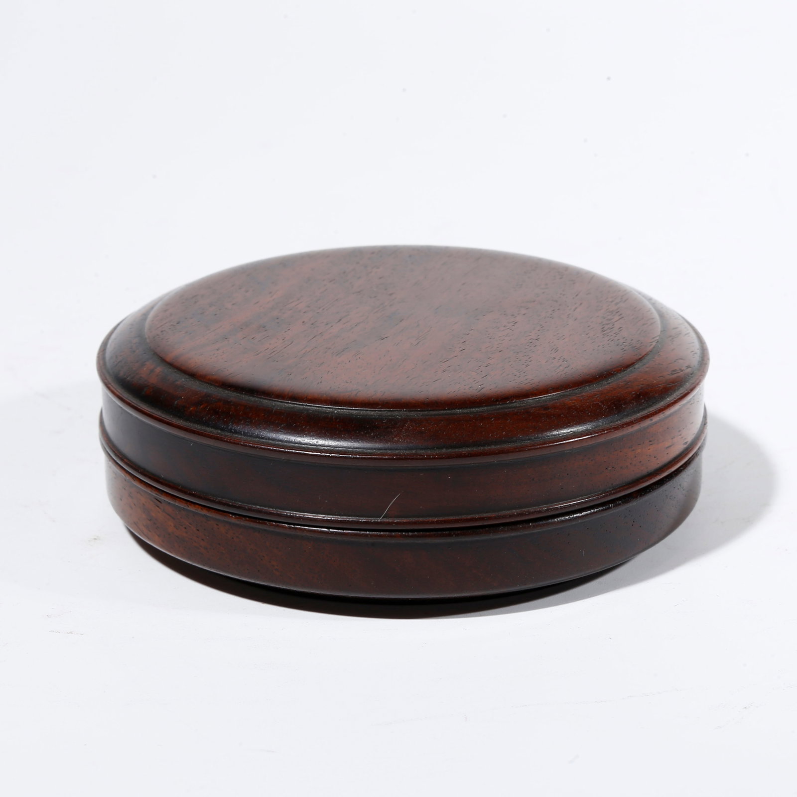 A HUANGHUALI WOOD CARVED COVERED BOX (1 of 9)