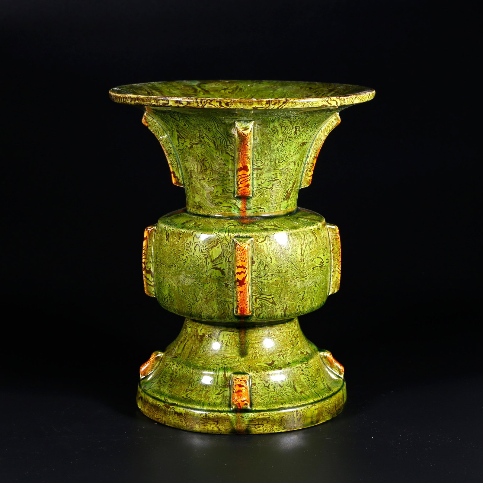 A TWISTED BODY GU VESSEL WITH GREEN GLAZE (1 of 9)