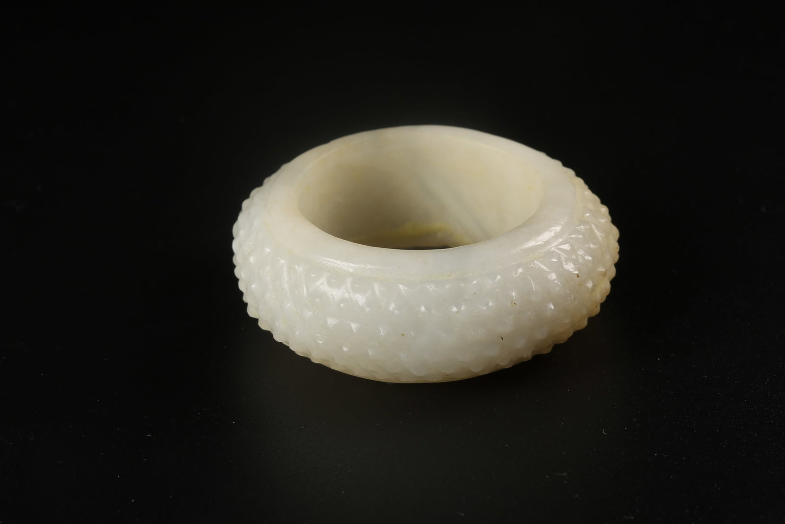A HETIAN JADE BI-RING - 4