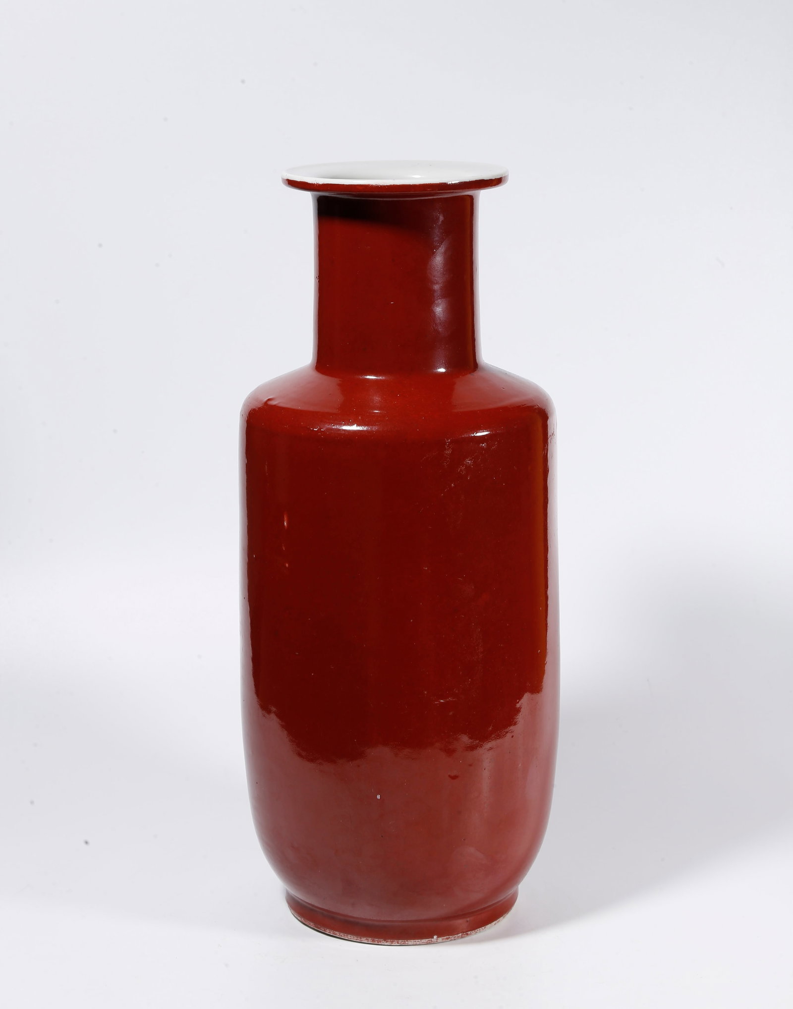 A RED GLAZE CLUB-SHAPED VASE: Red Glaze Club-Shaped Vase