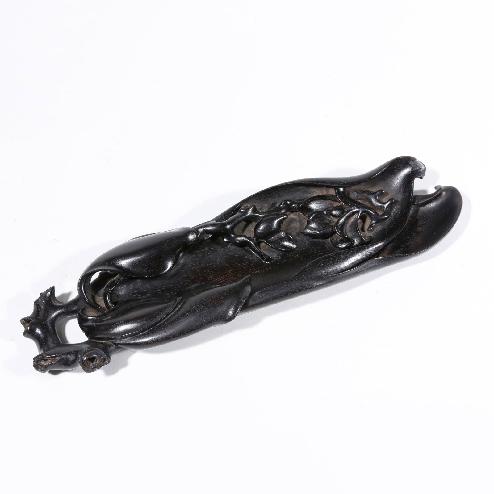 A RED SANDALWOOD CARVED WASHER: Red Sandalwood Carved Washer