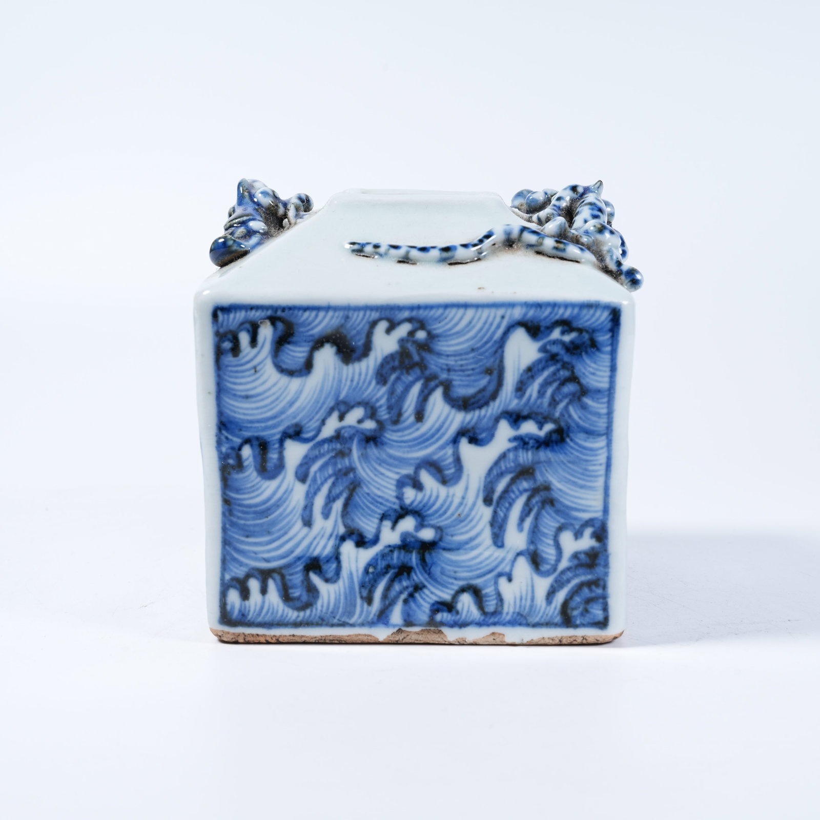A WATER POT WITH BLUE AND WHITE SEA WATER CHI DRAGON PATTERNS (1 of 9)