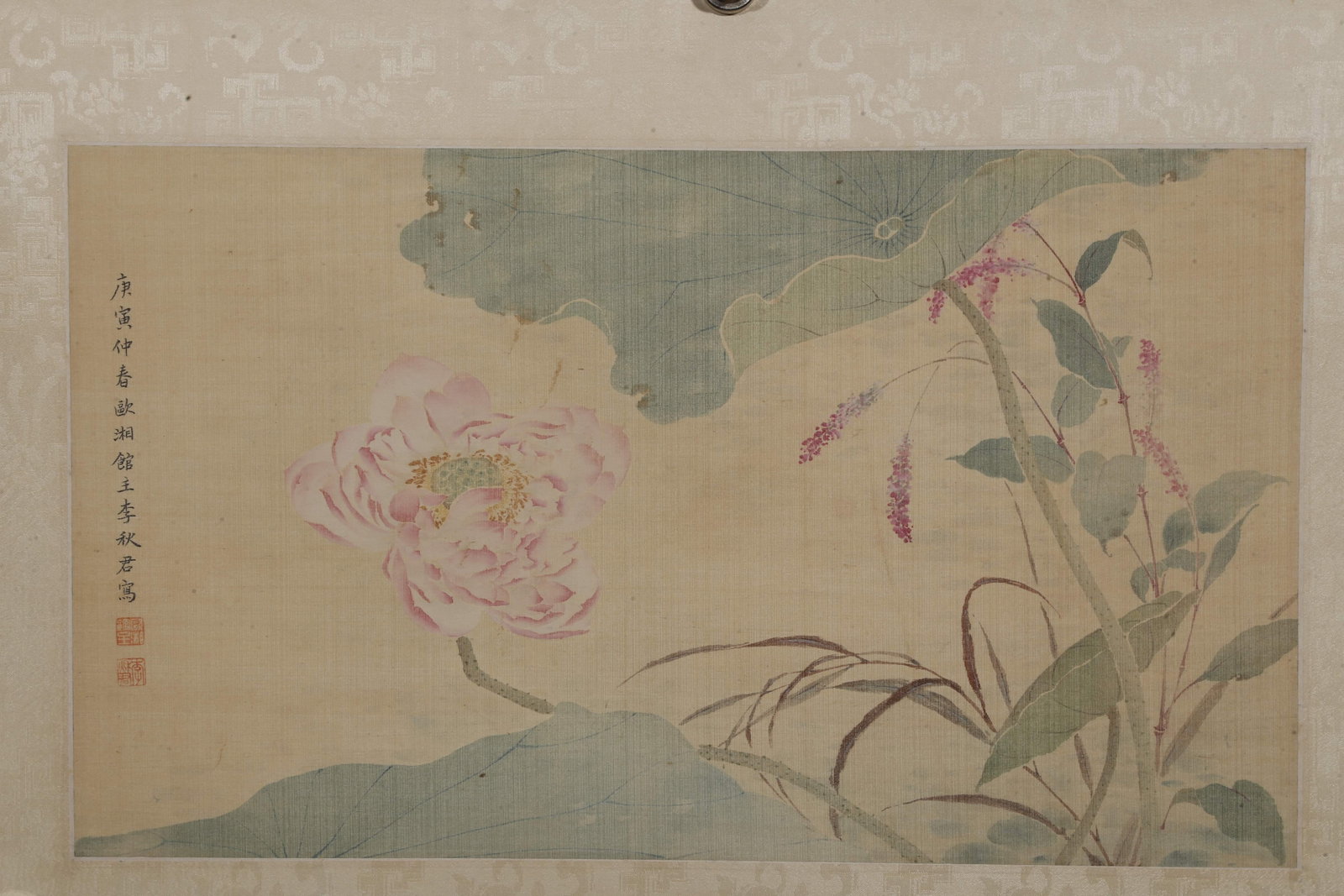 A MOUNTED UNFRAMED COMBINED CALLIGRAPHY AND PAINTING ON SILK BY LI QIUJUN.李秋君 (1 of 9)
