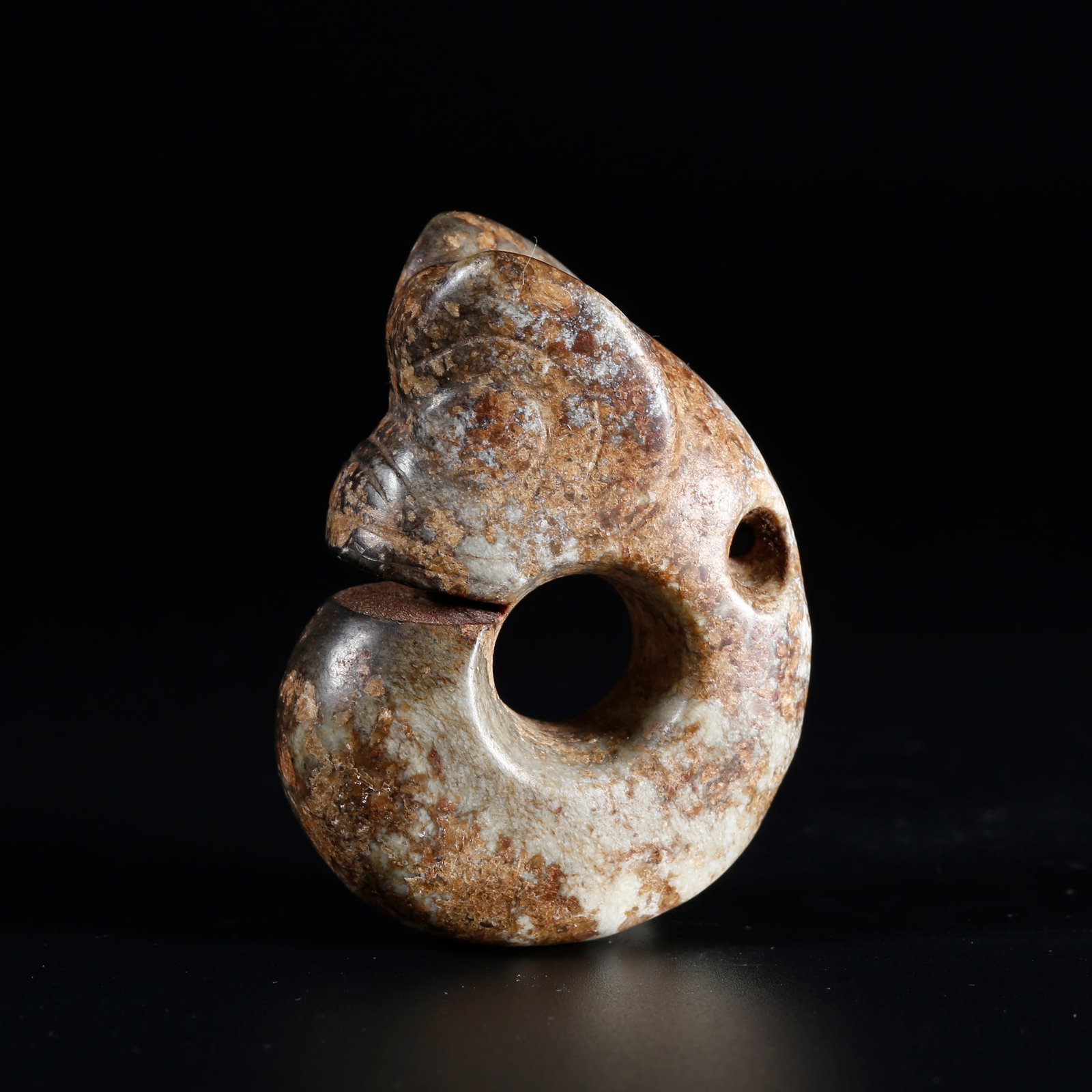 A ANCIENT JADE PIG DRAGON (1 of 9)