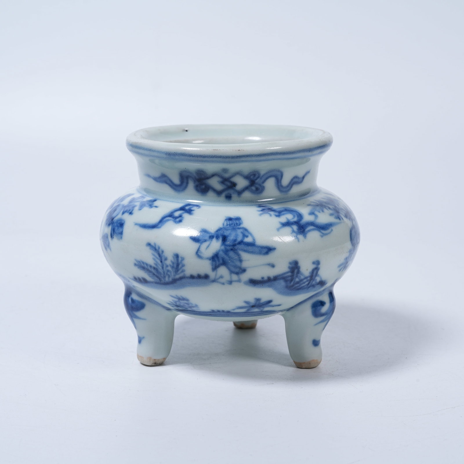 A BLUE AND WHITE LI-STYLE CENSER WITH NARRATIVE FIGURE SCENES: Blue and White Li-Style Censer with Narrative Figure Scenes