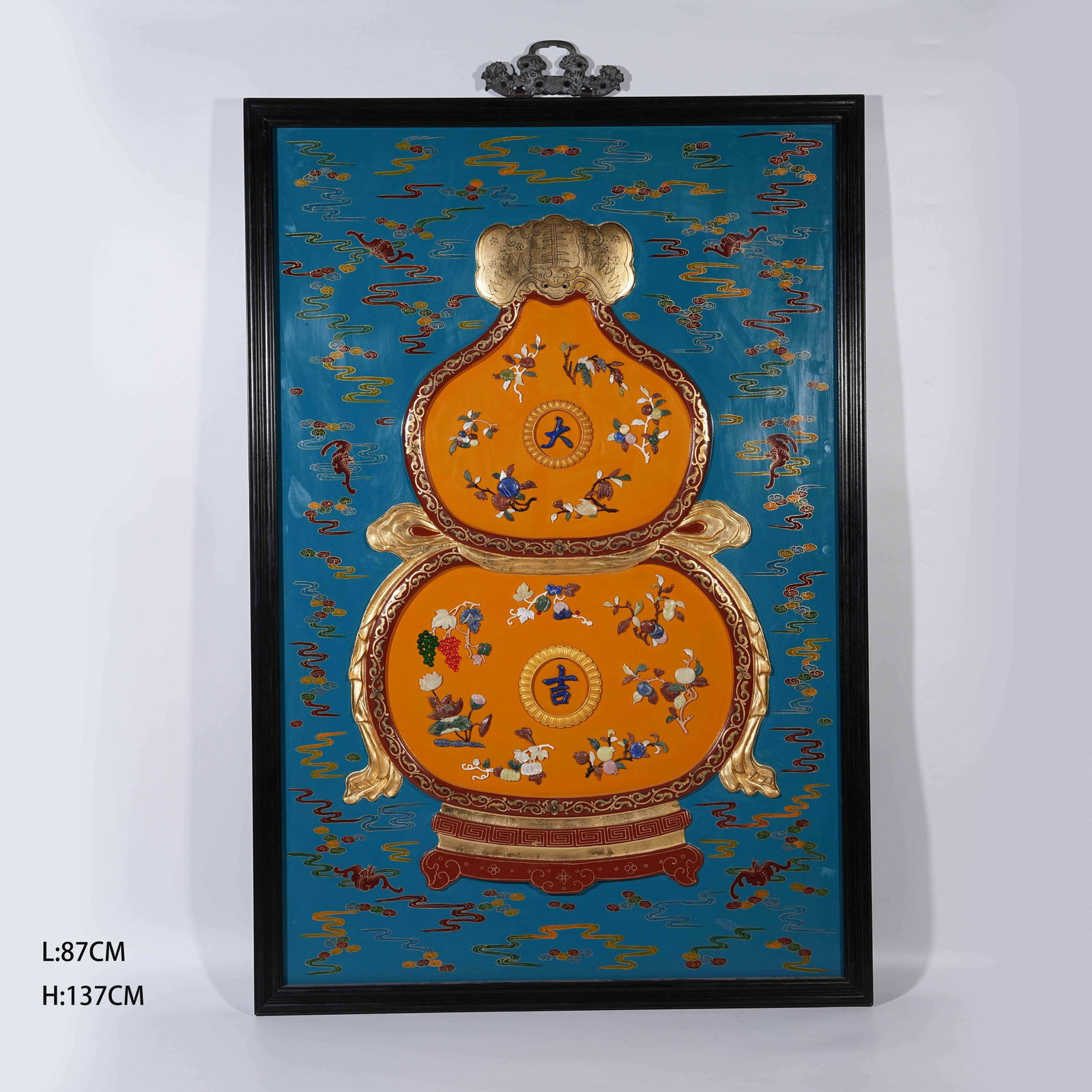 A RED SANDALWOOD HANGING SCREEN WITH GREAT AUSPICIOUSNESS, BLESSING AND LONGEVITY MOTIFS AND: Red Sandalwood Hanging Screen with Great Auspiciousness, Blessing and Longevity Motifs and Precious Stone Inlay