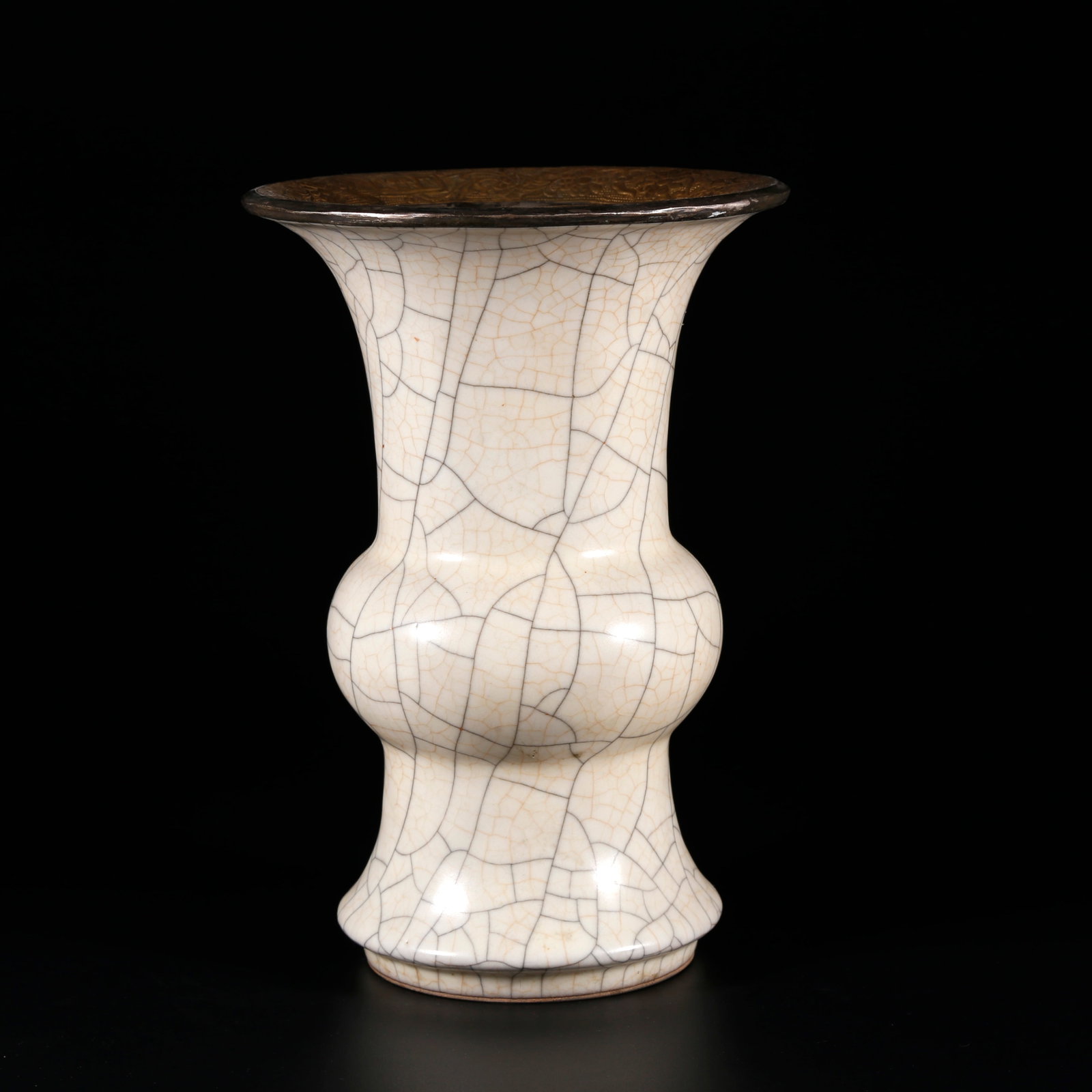 A GU VESSEL OF GE KILN: Gu Vessel of Ge Kiln