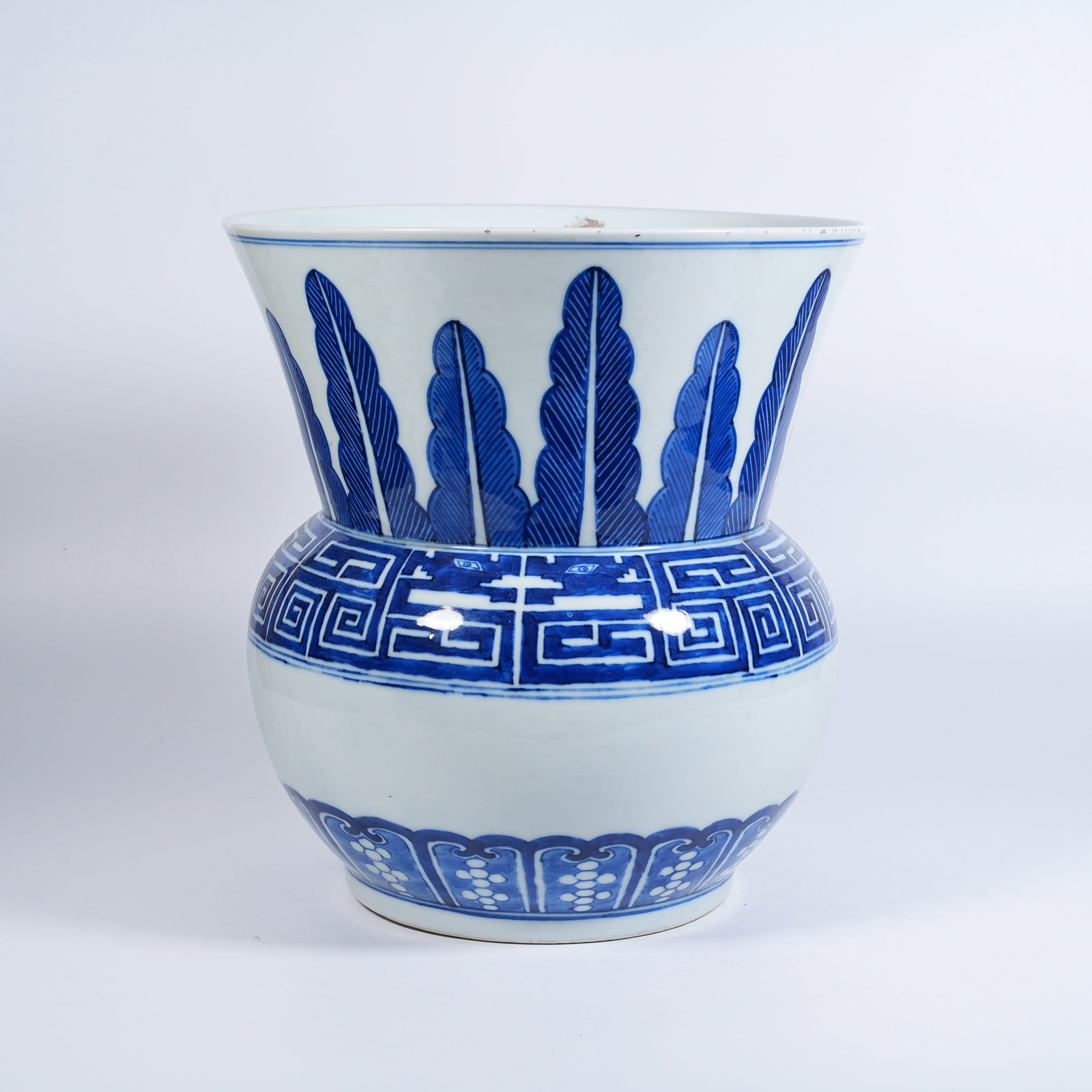 A SET OF ZUN VASES WITH BLUE AND WHITE BANANA LEAF PATTERN (1 of 10)