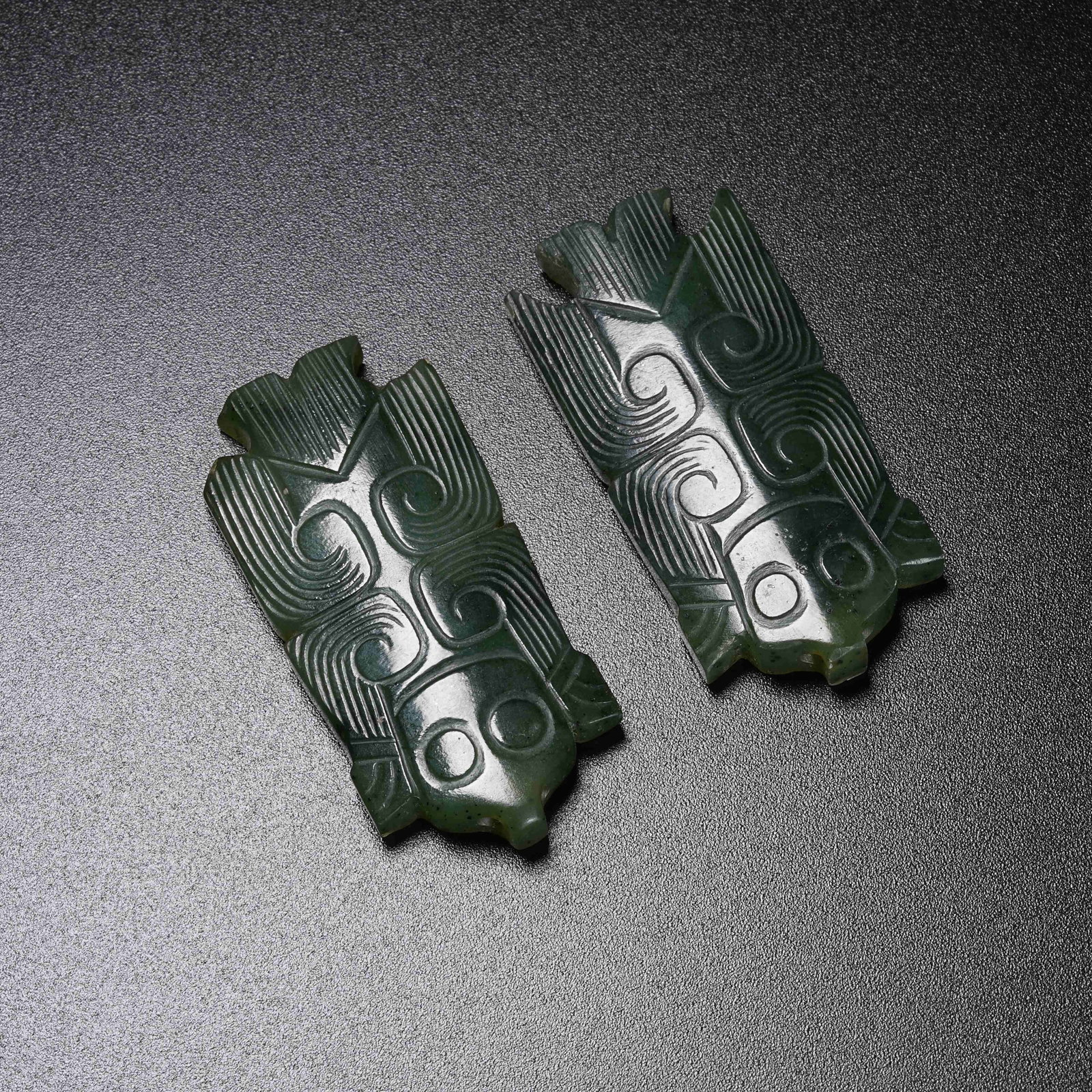 A GROUP OF BELT ORNAMENTS WITH DIVINE FIGURE PATTERNS OF ANCIENT JADE: Group of Belt Ornaments with Divine Figure Patterns of Ancient Jade