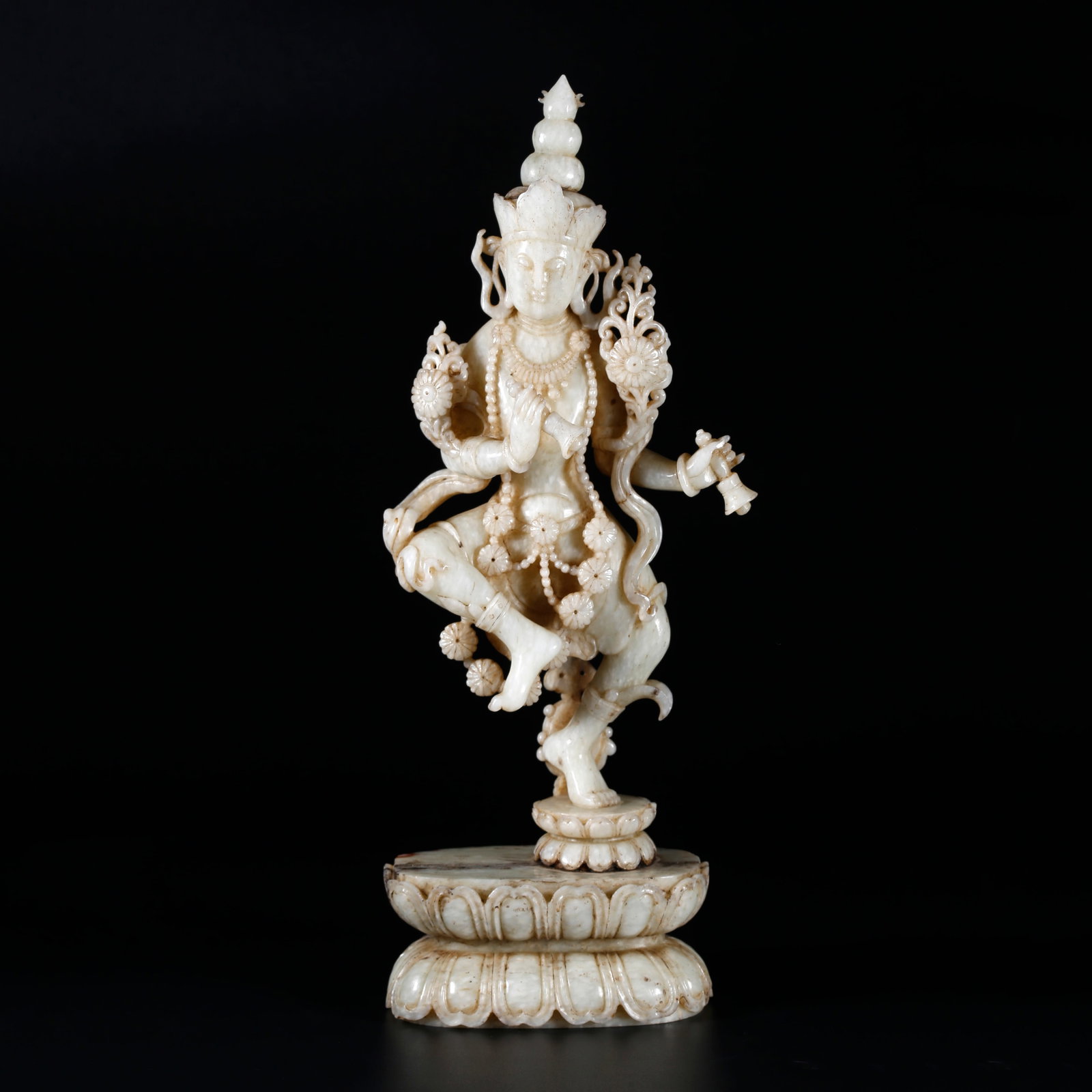 A ANCIENT JADE BUDDHA STATUE (1 of 9)