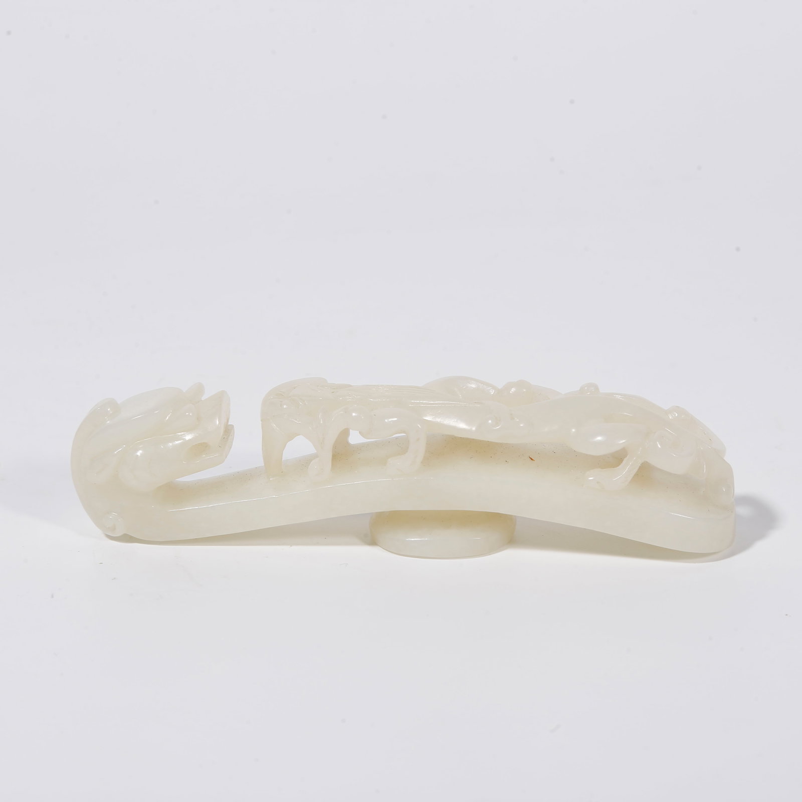 A HETIAN JADE DRAGON BELT HOOK (1 of 10)